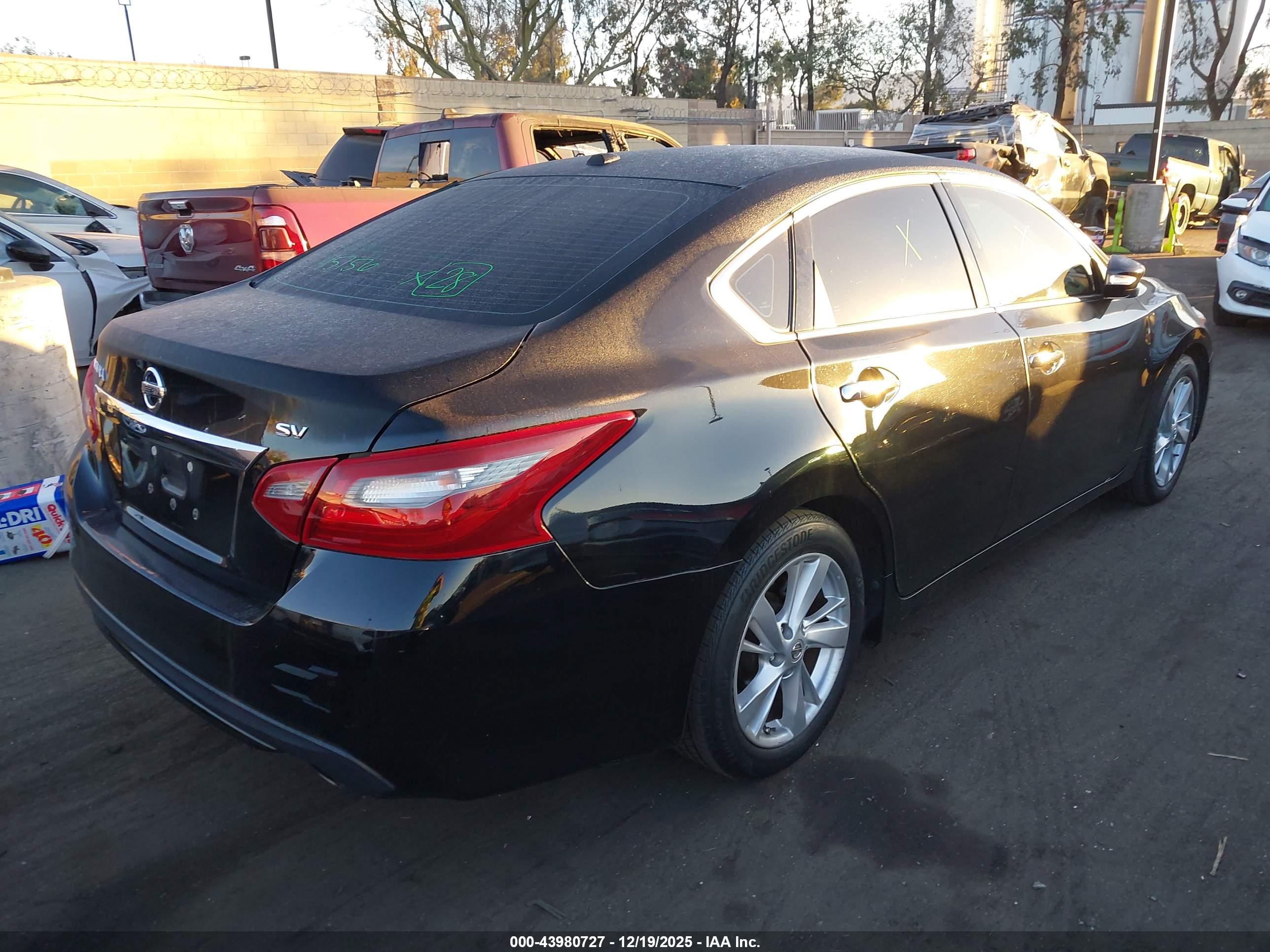 NISSAN ALTIMA image 4