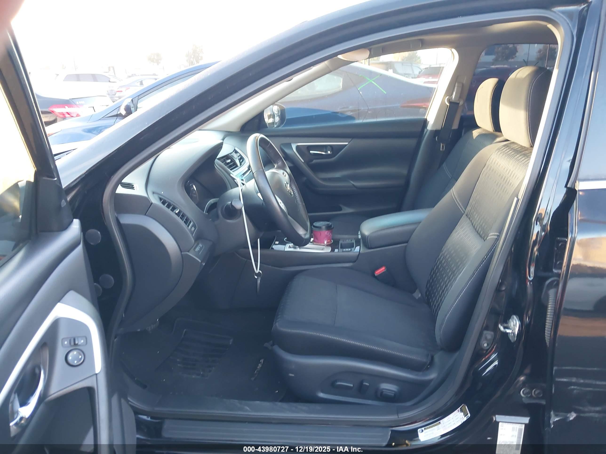 NISSAN ALTIMA image 5