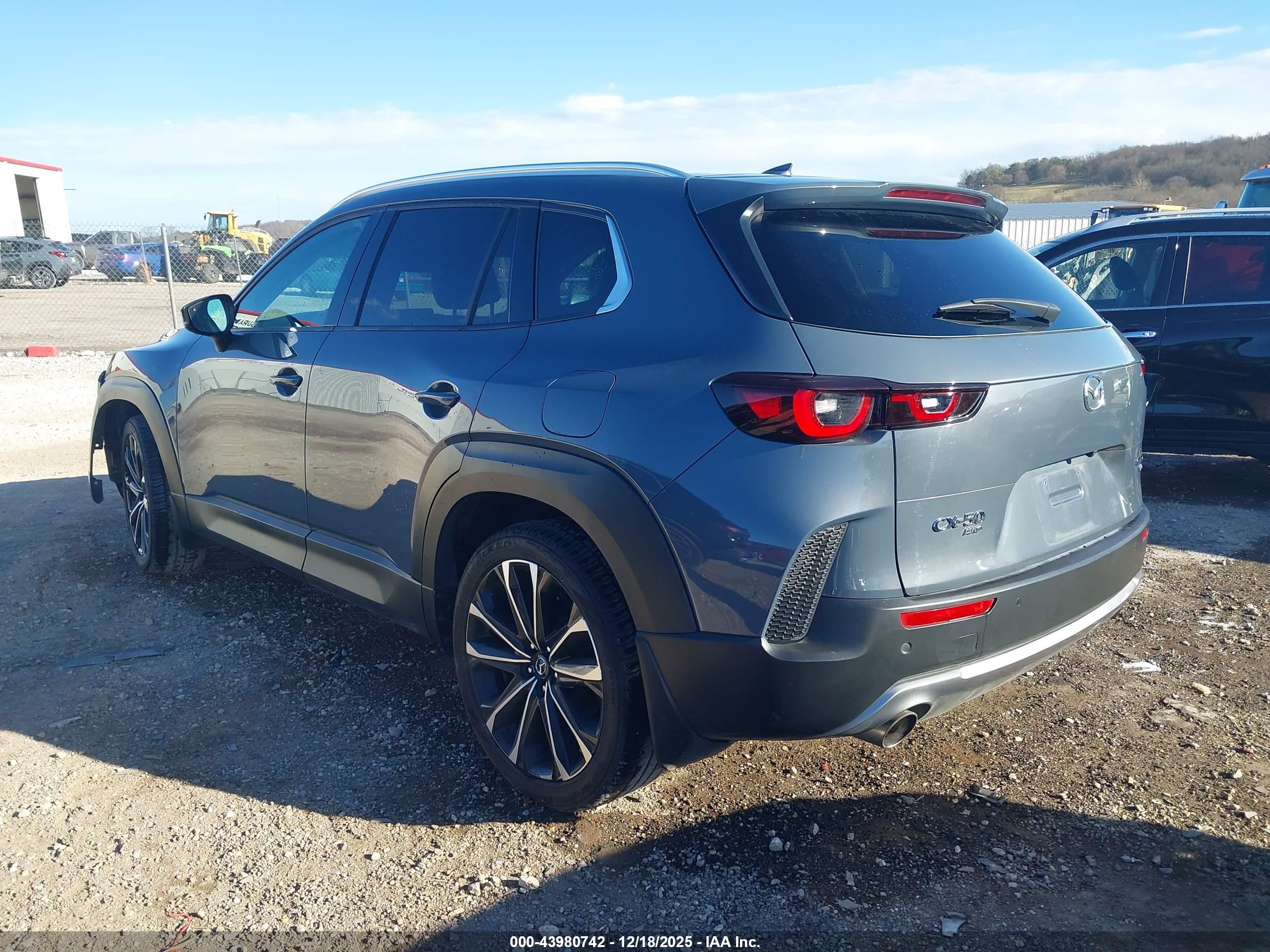 MAZDA CX-50 image 3