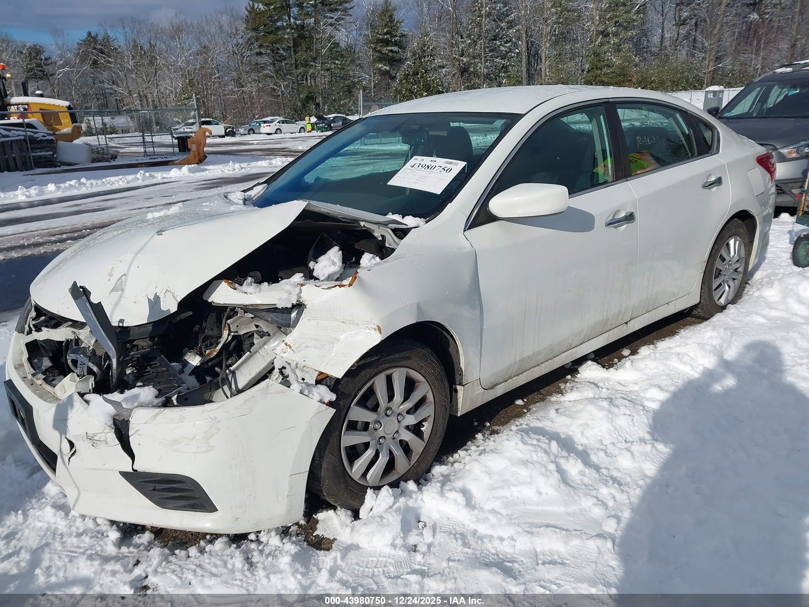 NISSAN ALTIMA image 2