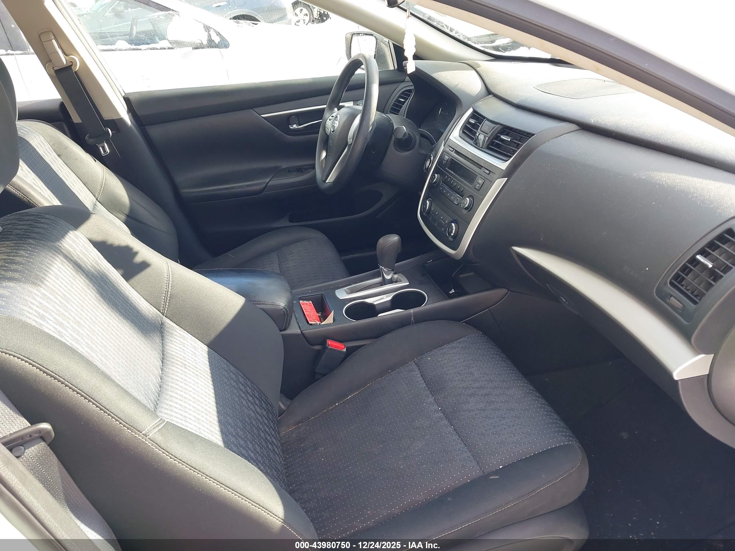 NISSAN ALTIMA image 5