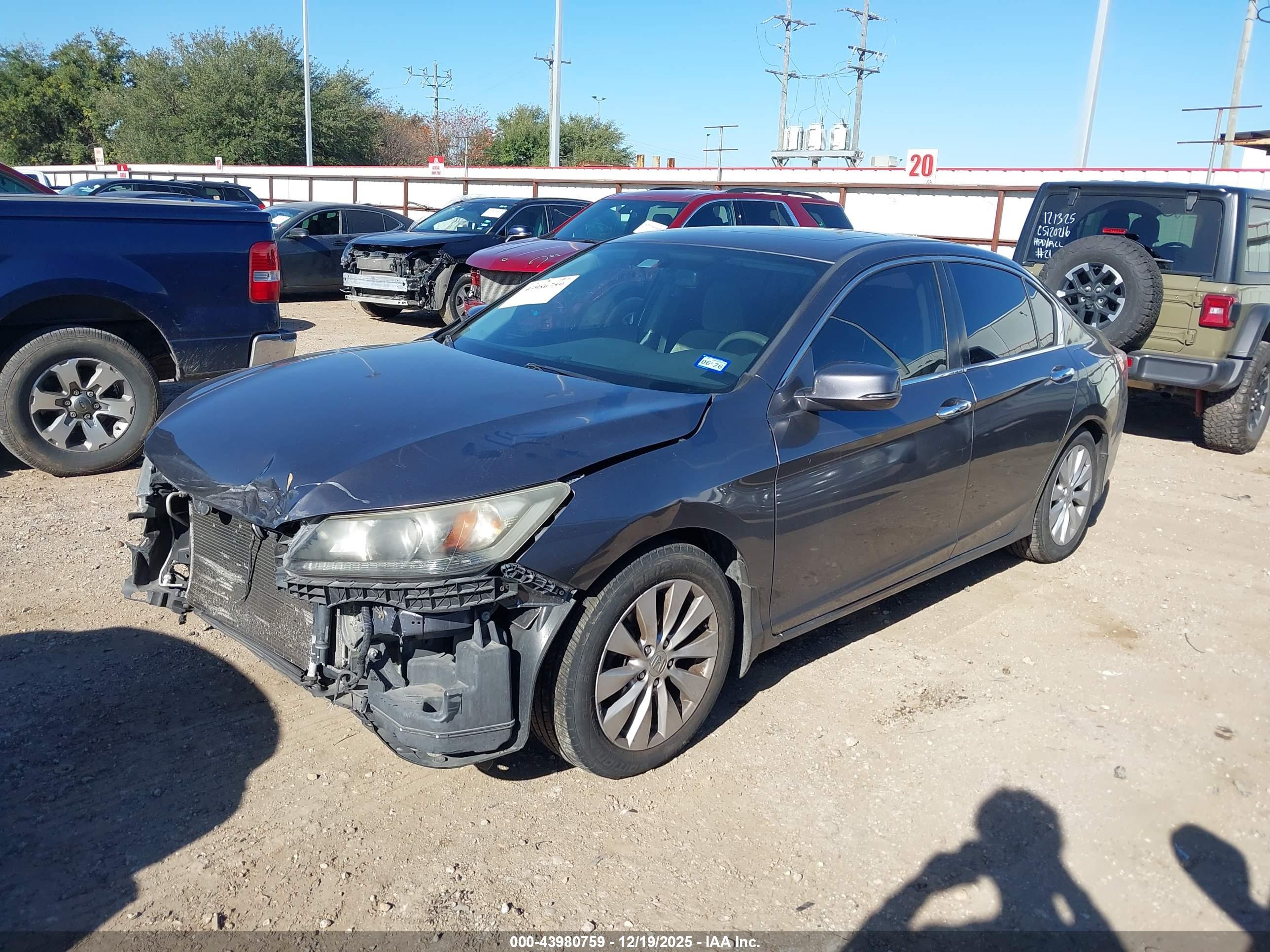 HONDA ACCORD image 2