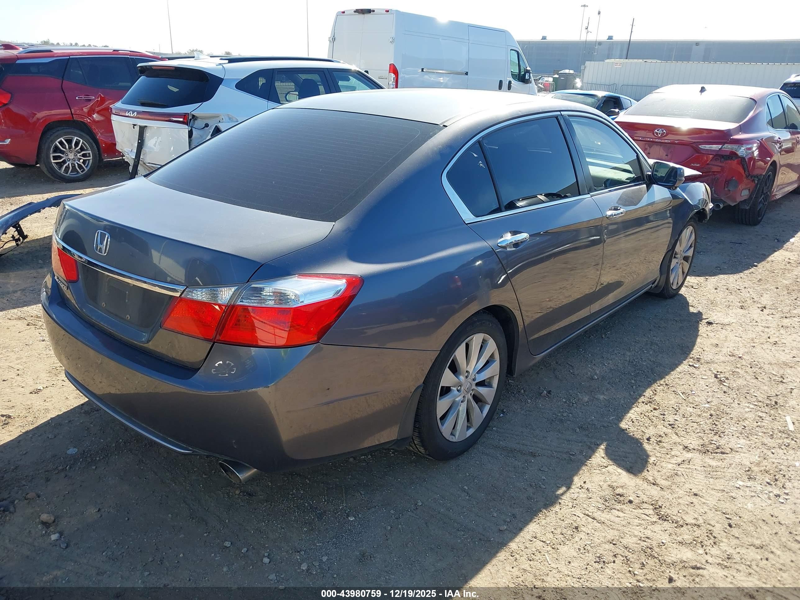 HONDA ACCORD image 4