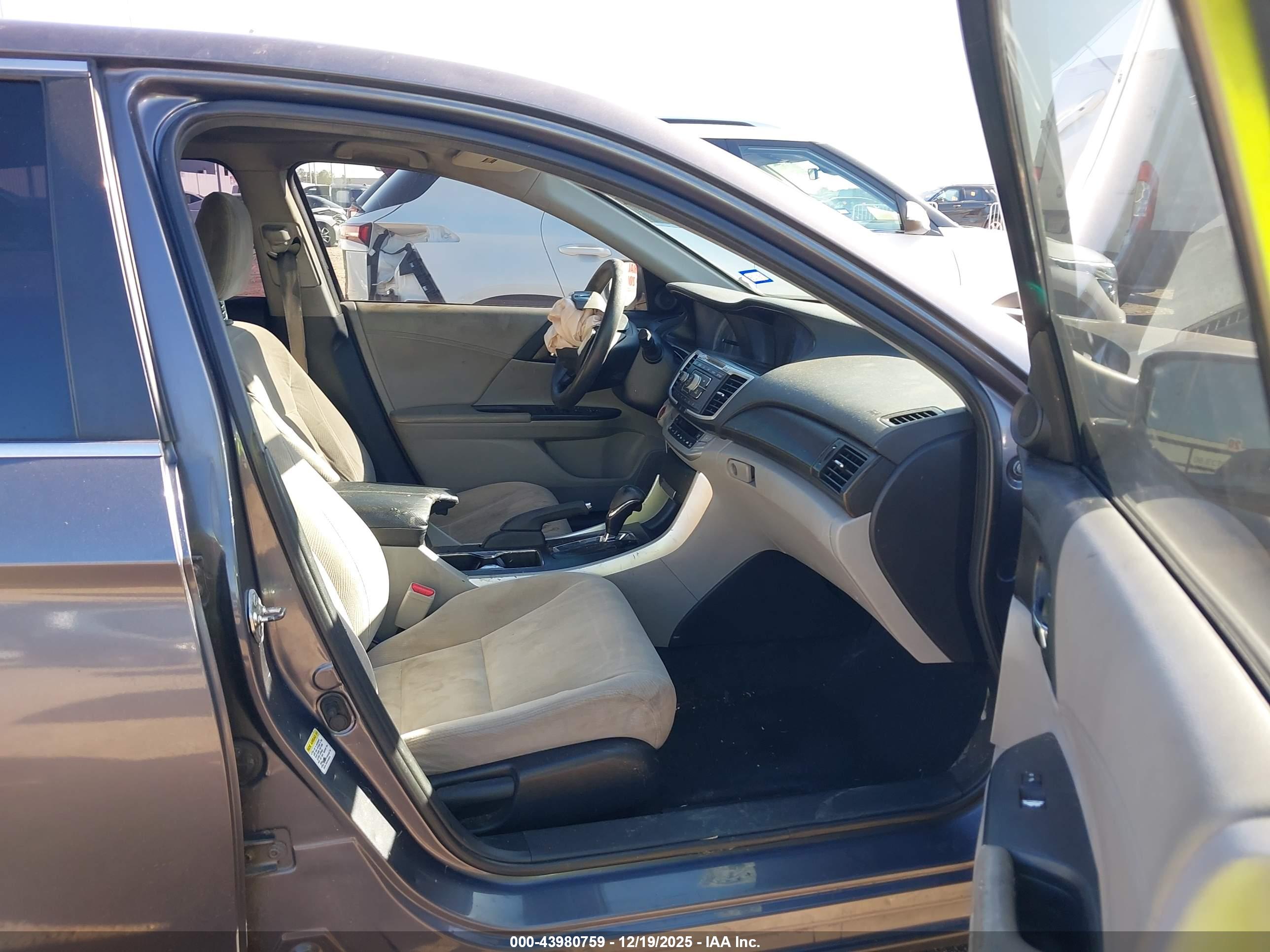 HONDA ACCORD image 5