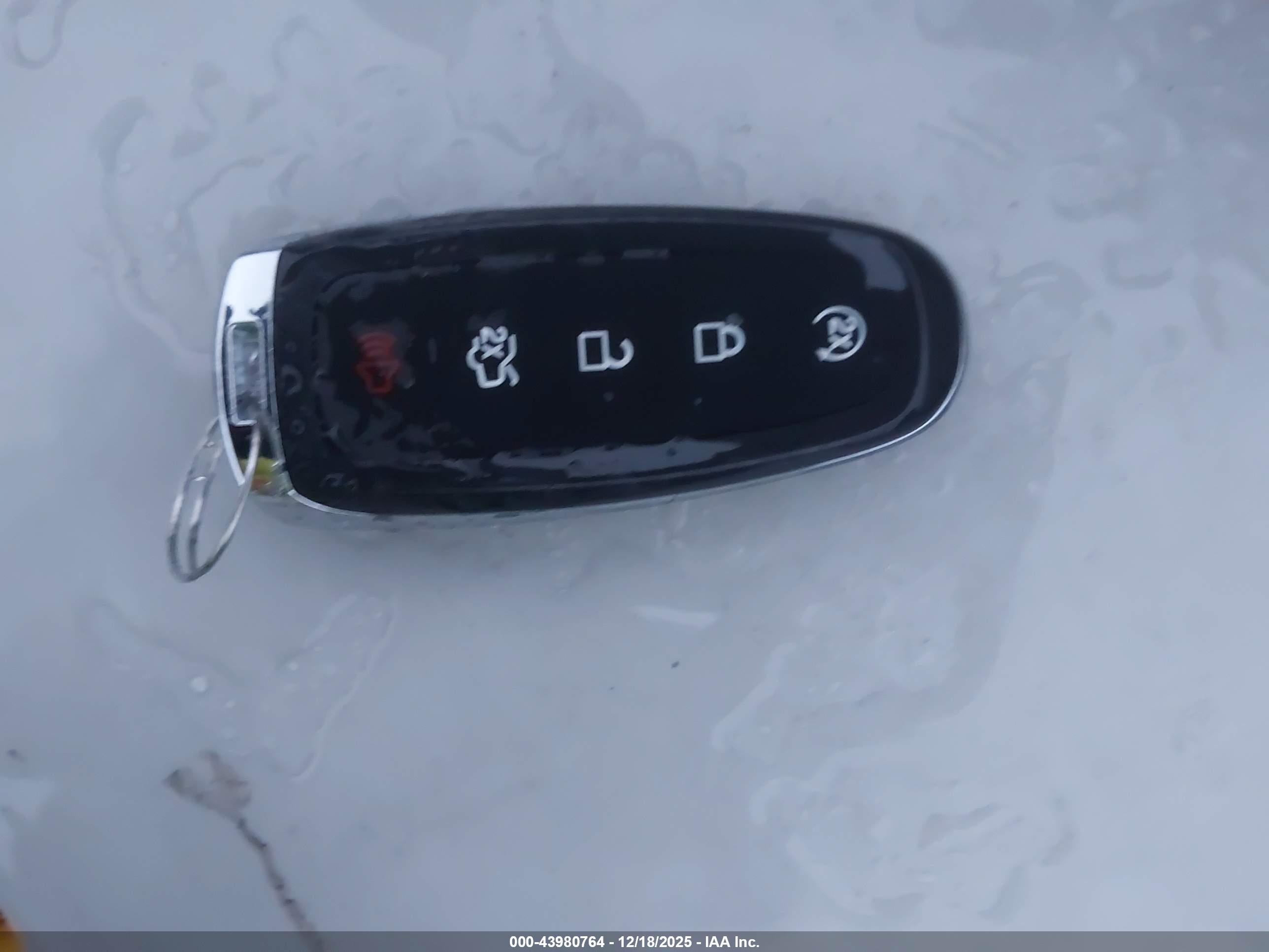 FORD ESCAPE image 11