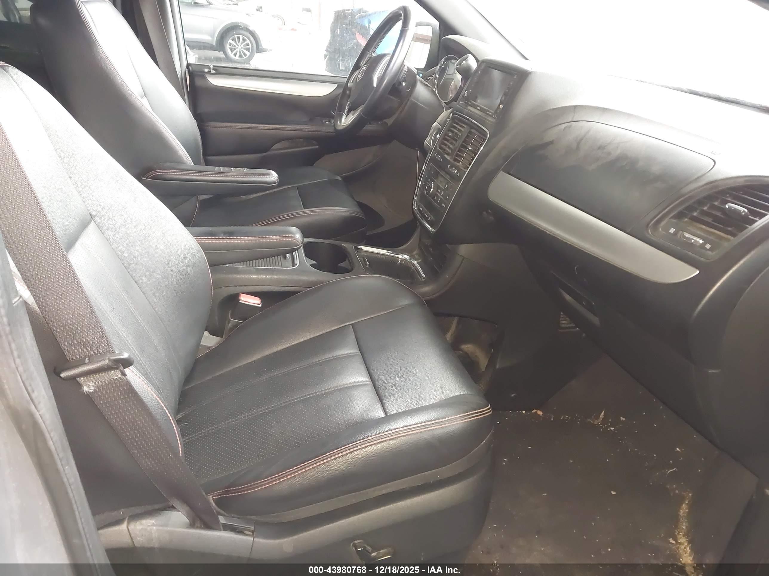 DODGE GRAND image 5