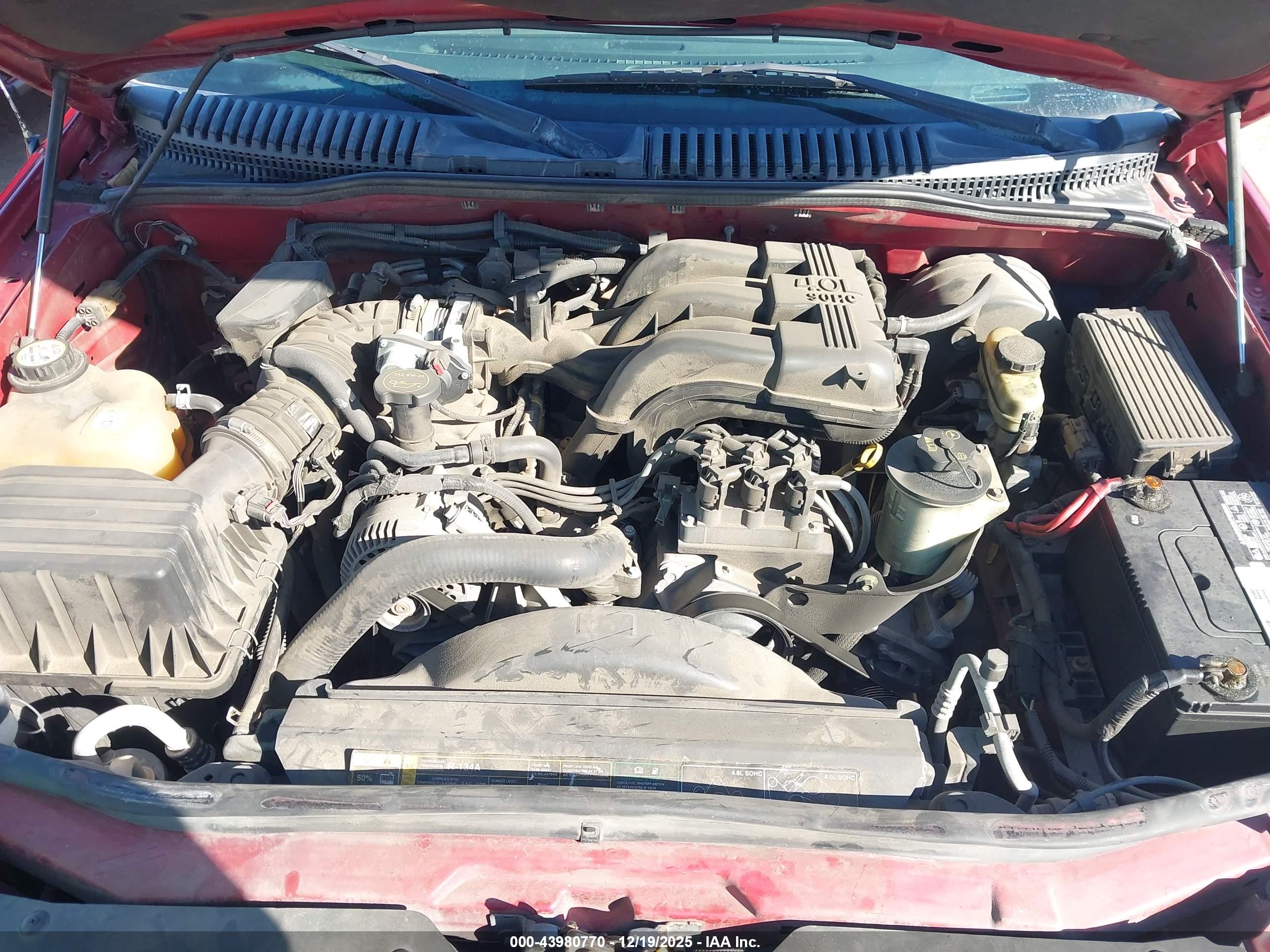 FORD EXPLORER image 10