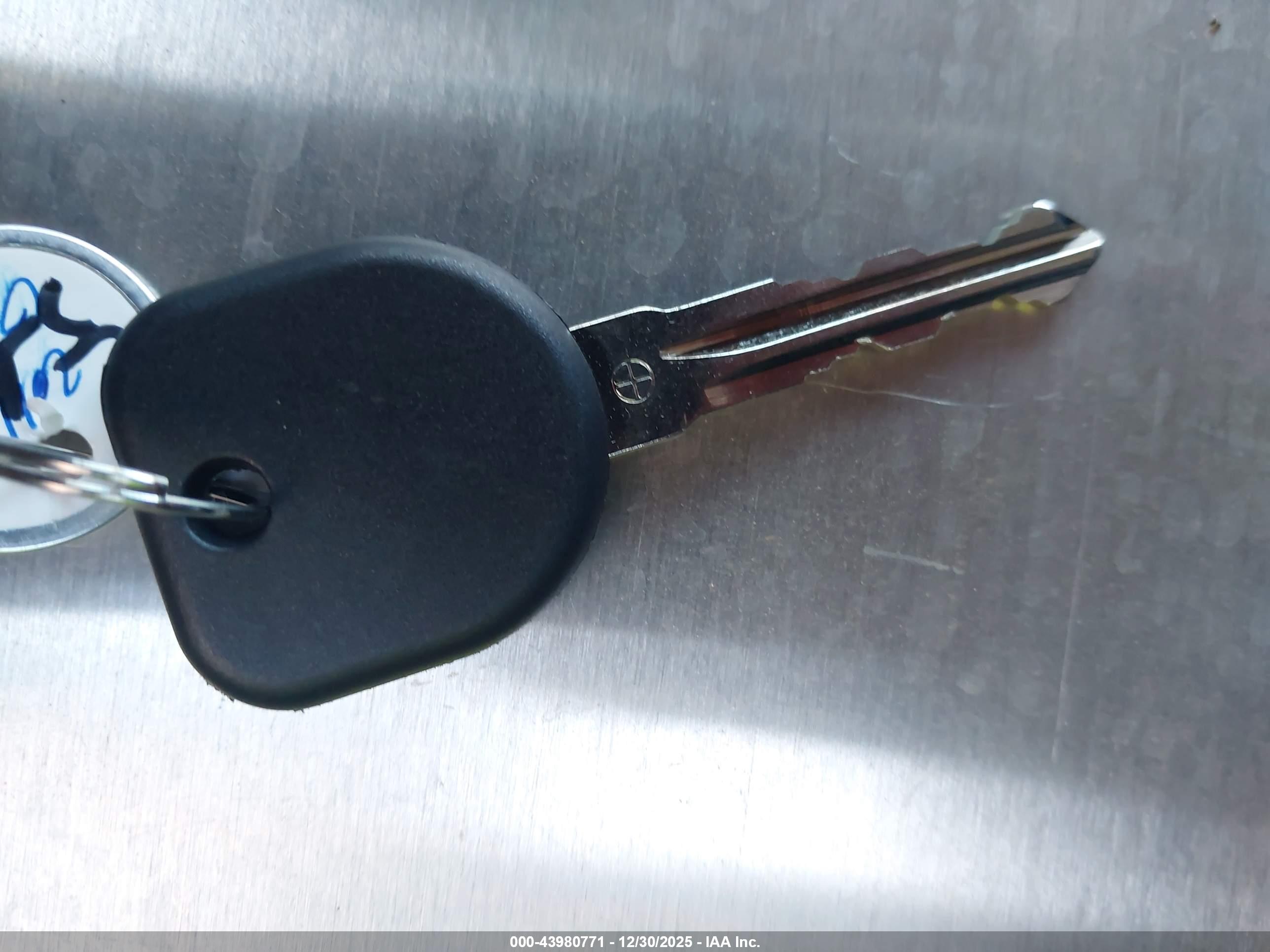 GMC YUKON image 11