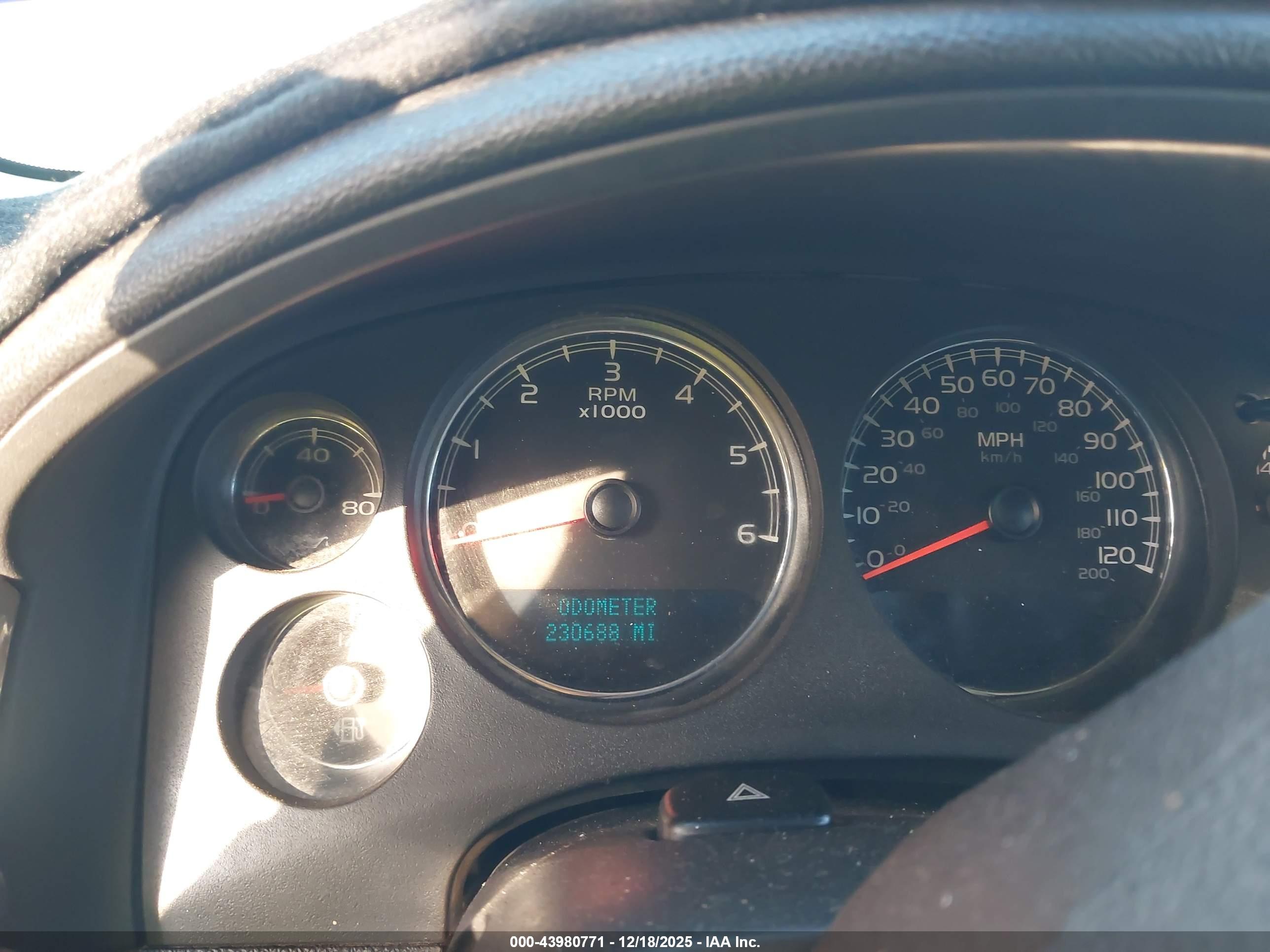 GMC YUKON image 7