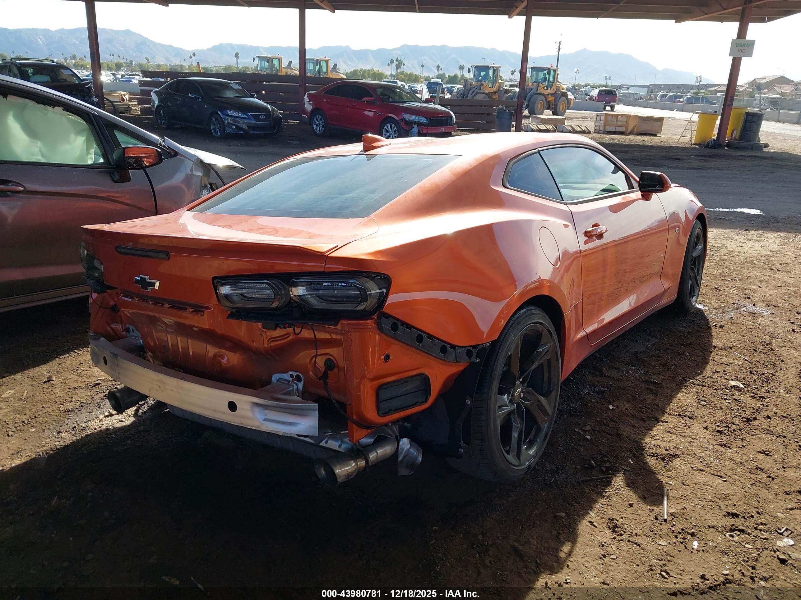 CHEVROLET CAMARO image 4