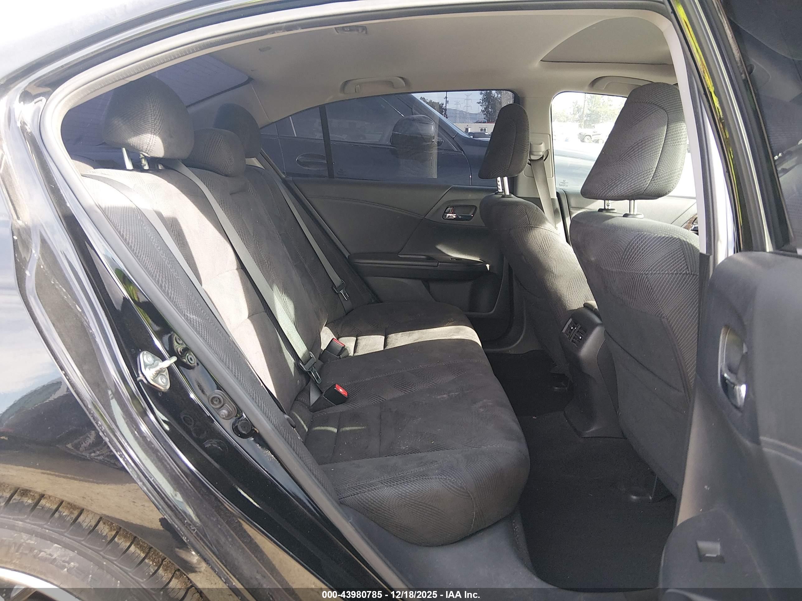 HONDA ACCORD image 8