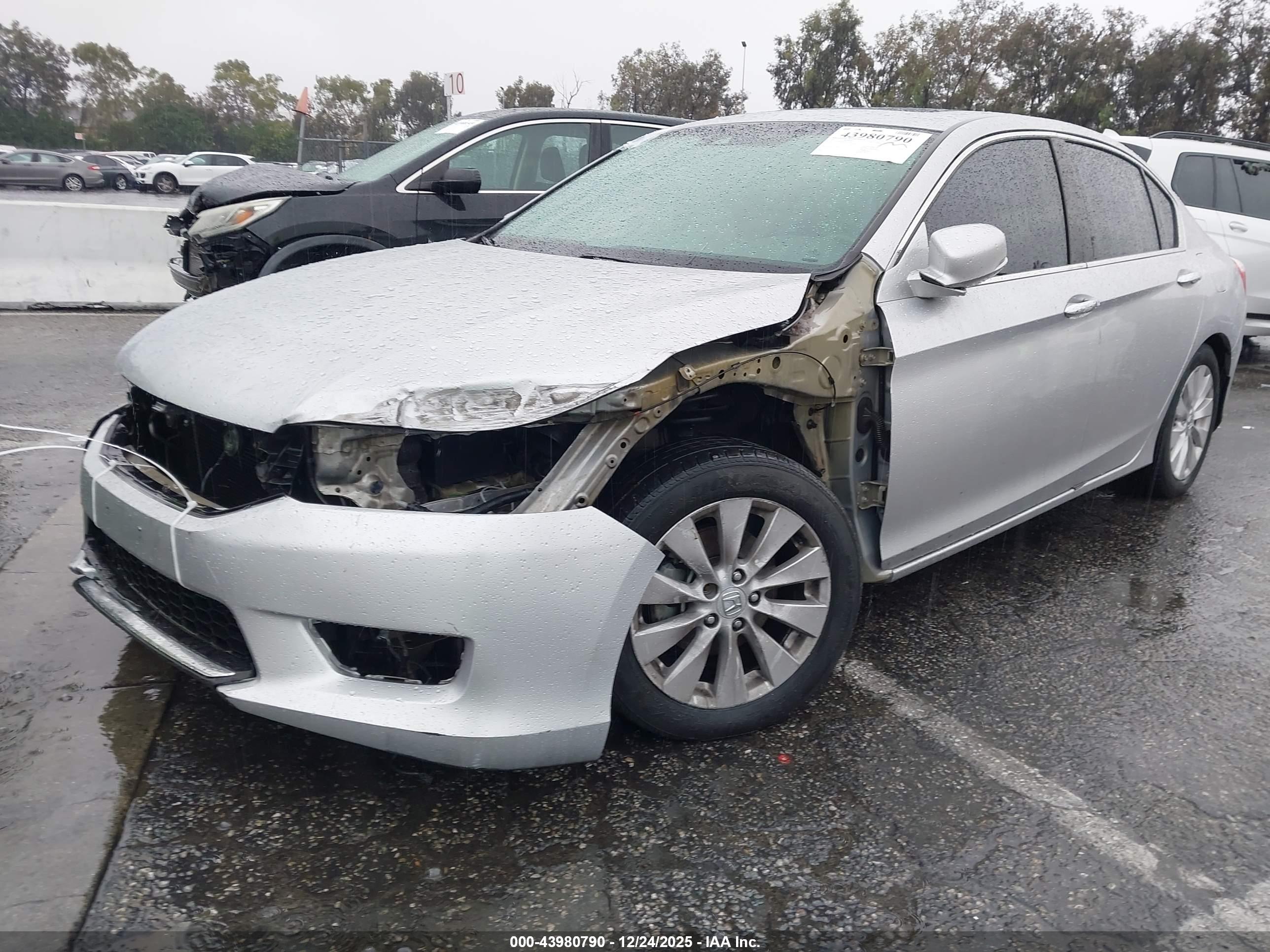 HONDA ACCORD image 2