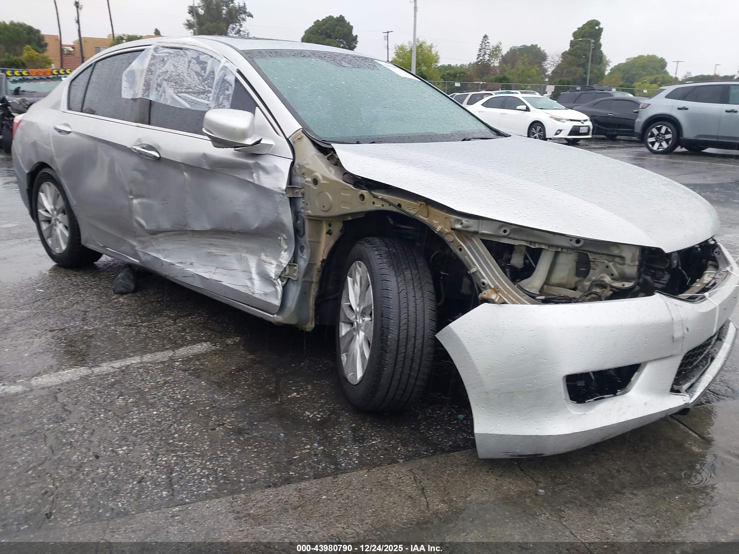 HONDA ACCORD image 6