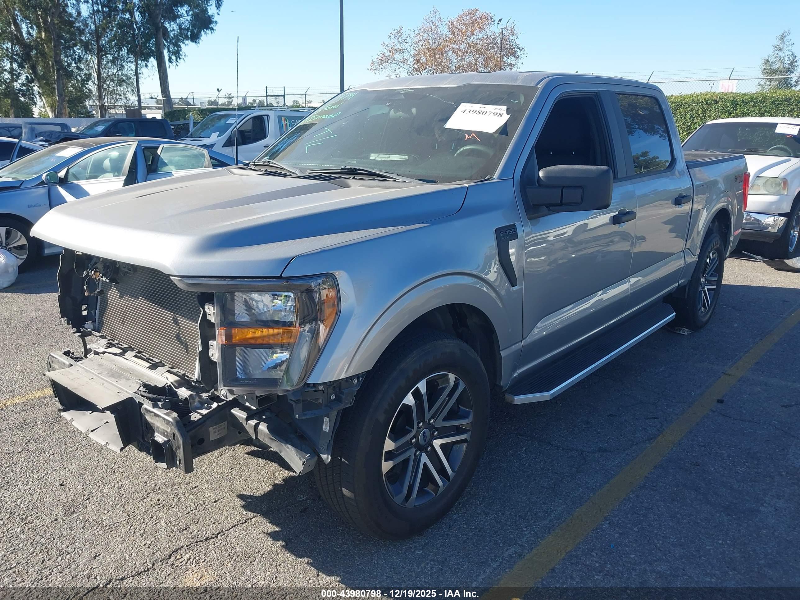 FORD F-150 image 2