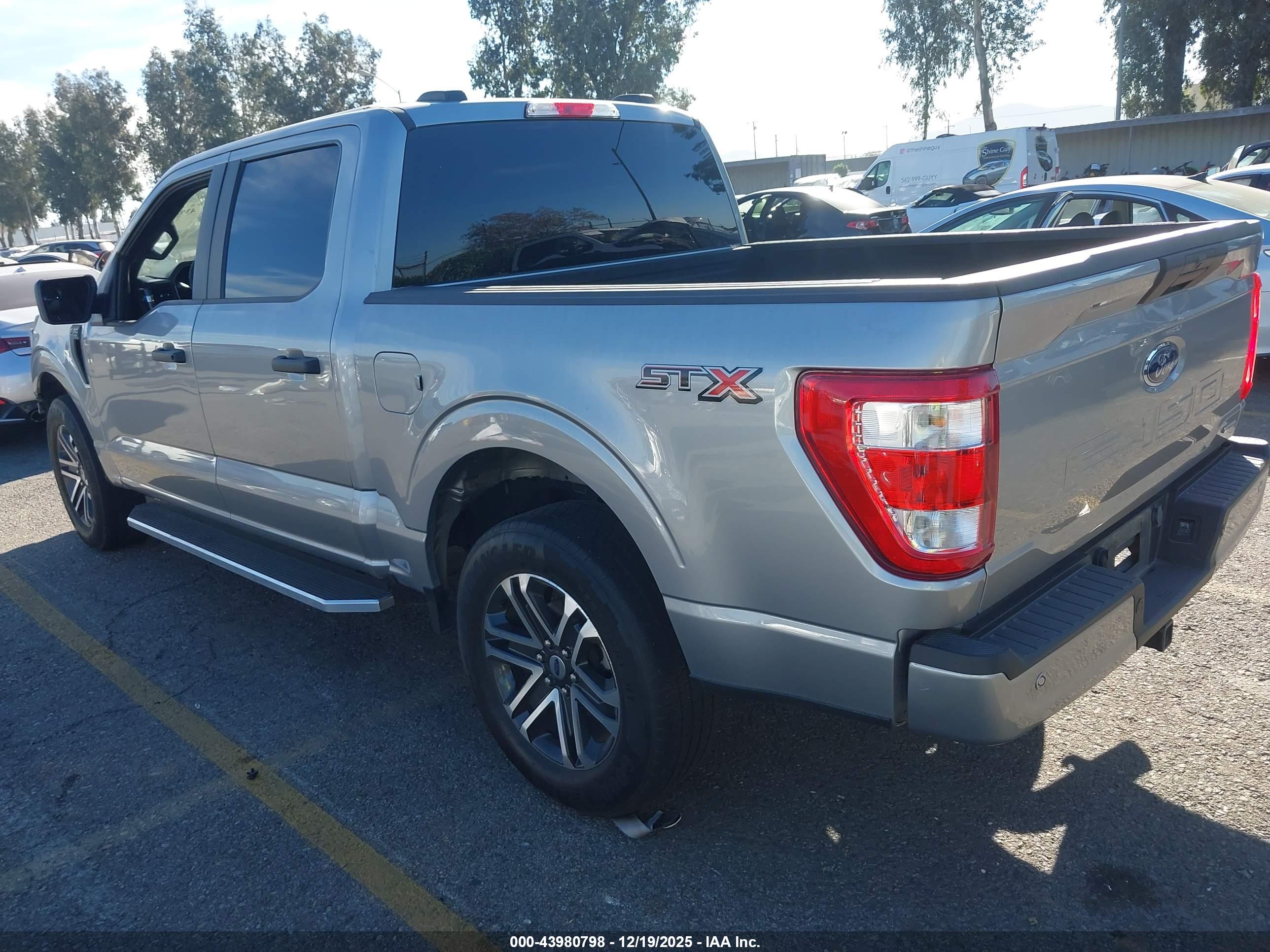 FORD F-150 image 3
