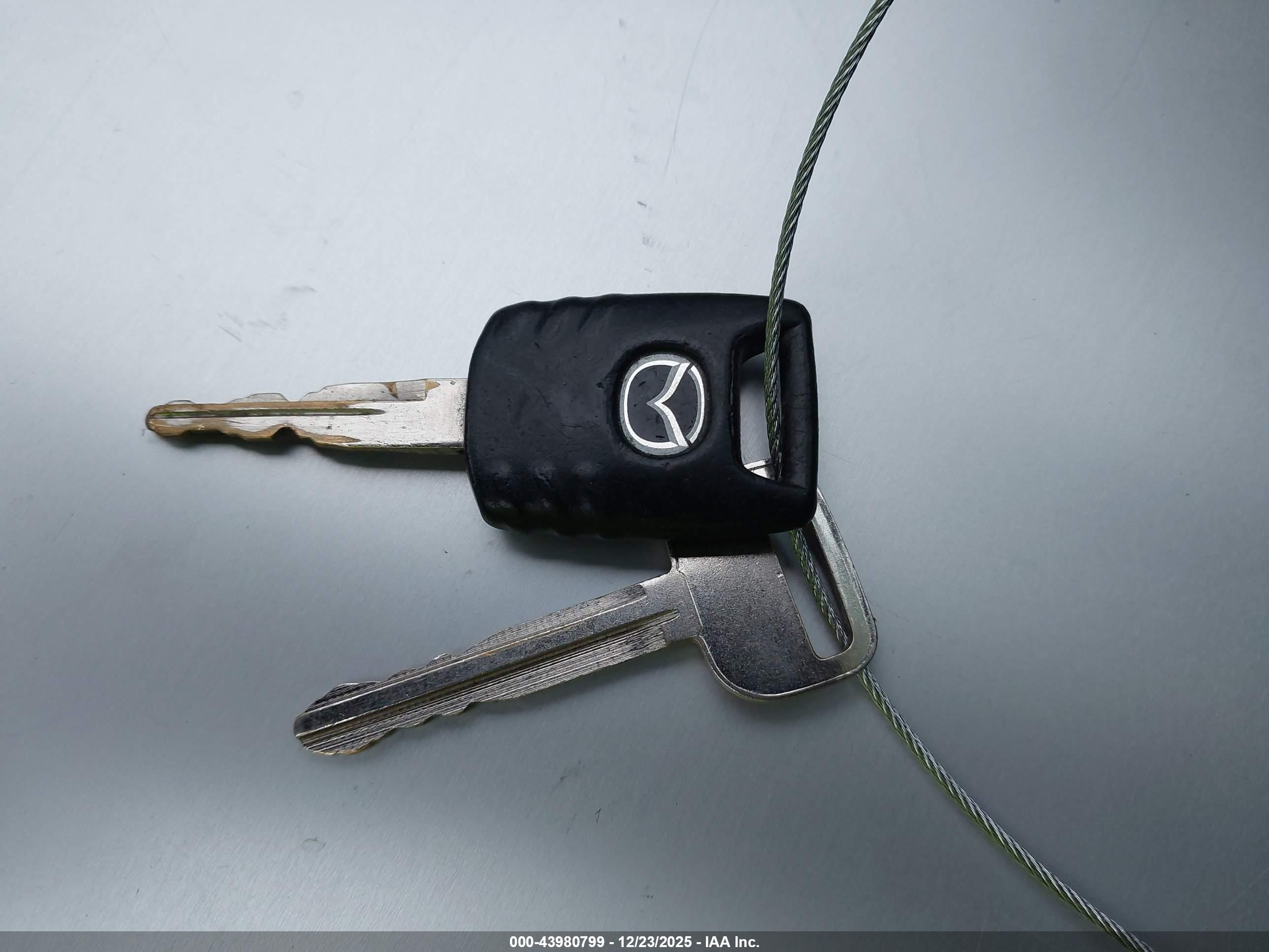 TOYOTA COROLLA image 11