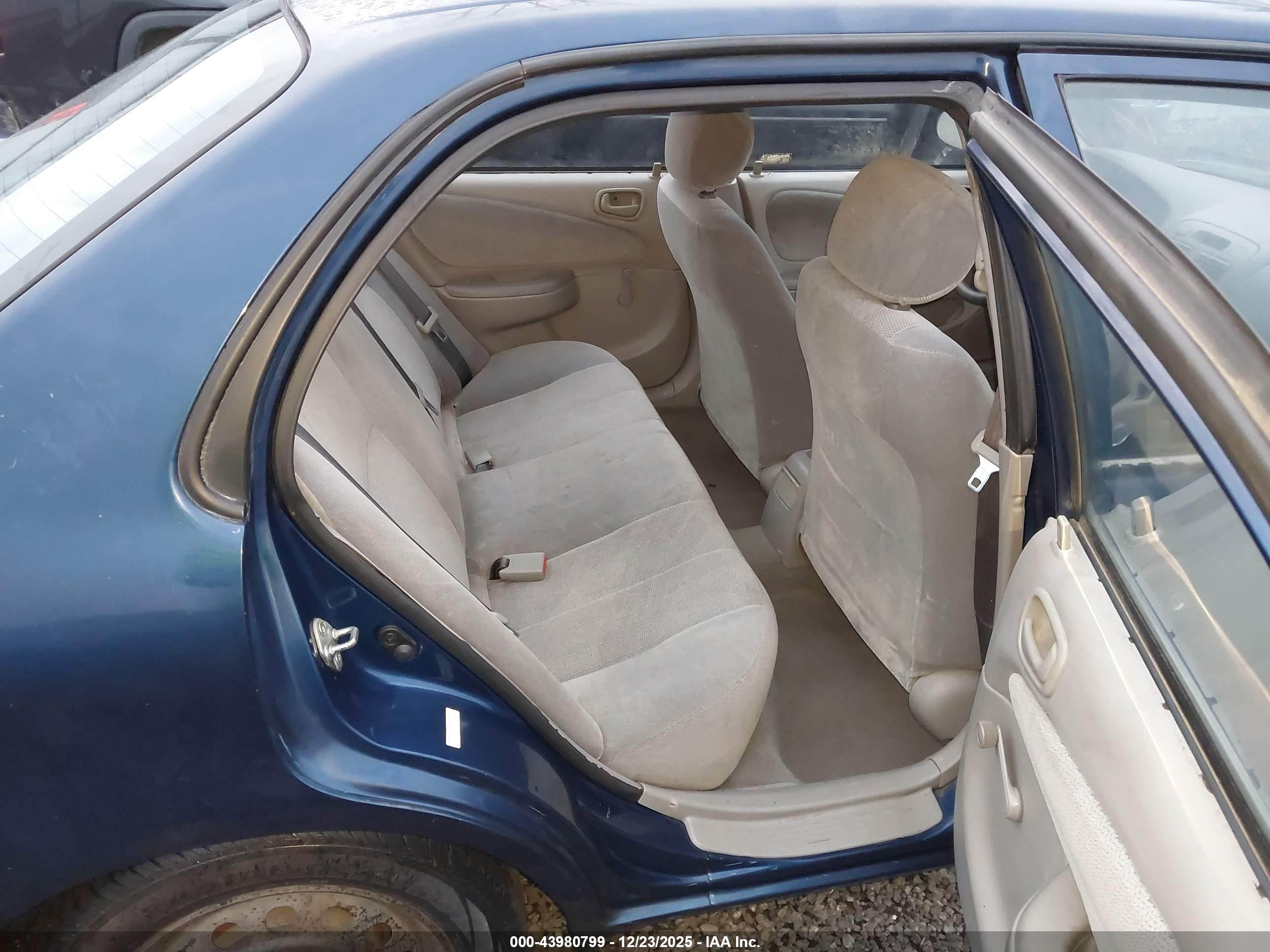 TOYOTA COROLLA image 8