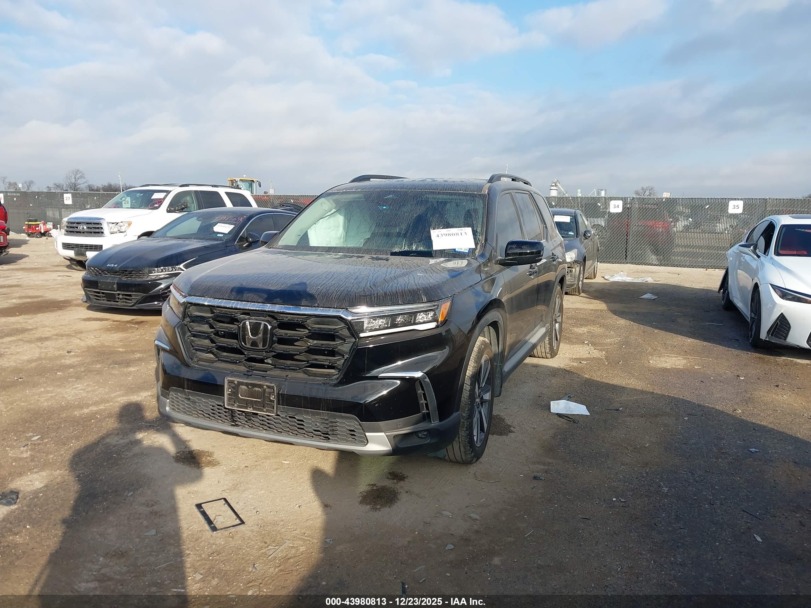 HONDA PILOT image 2