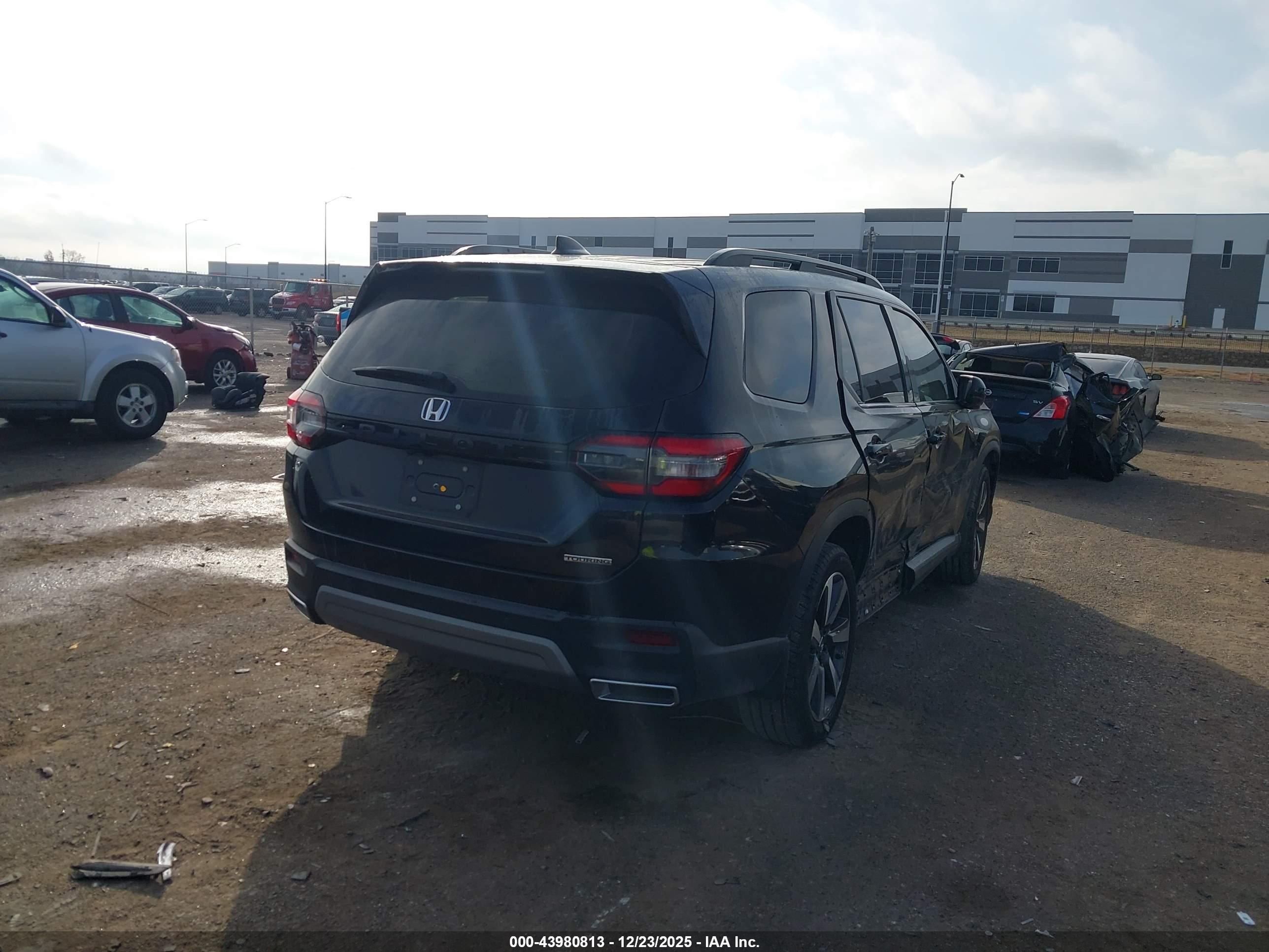 HONDA PILOT image 4