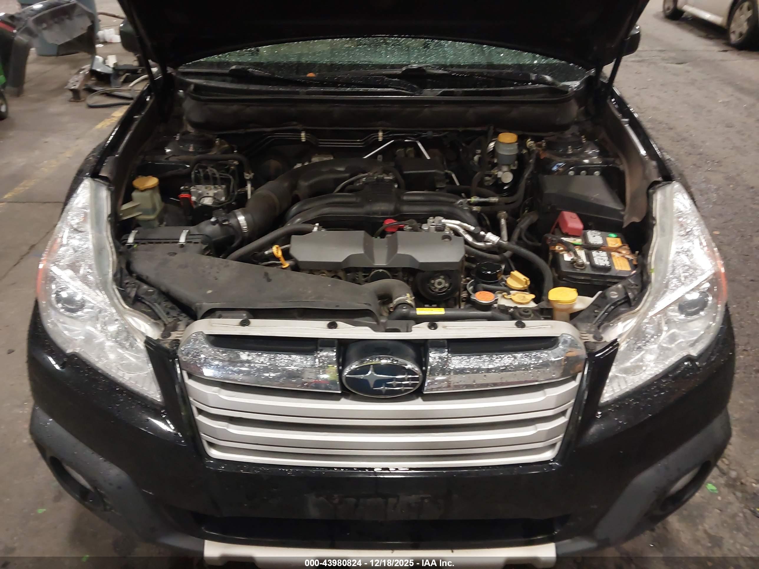 SUBARU OUTBACK image 10