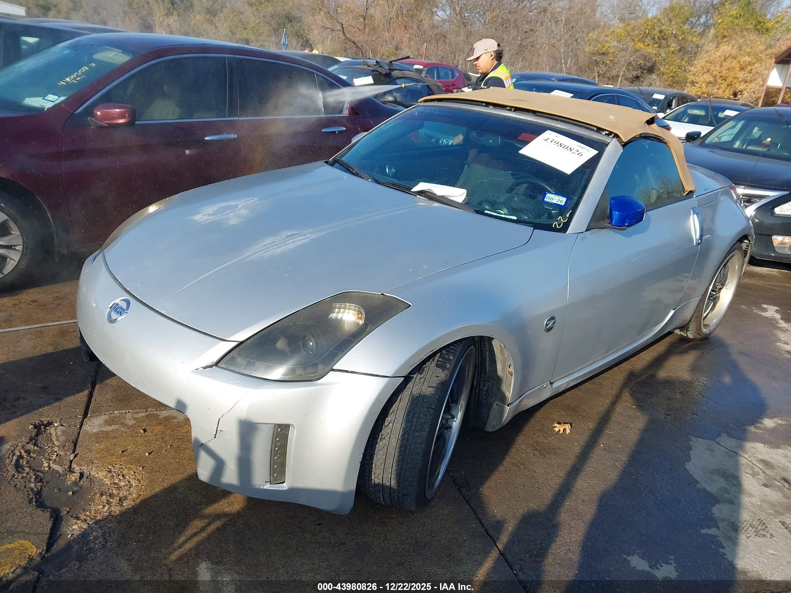 NISSAN 350Z image 2