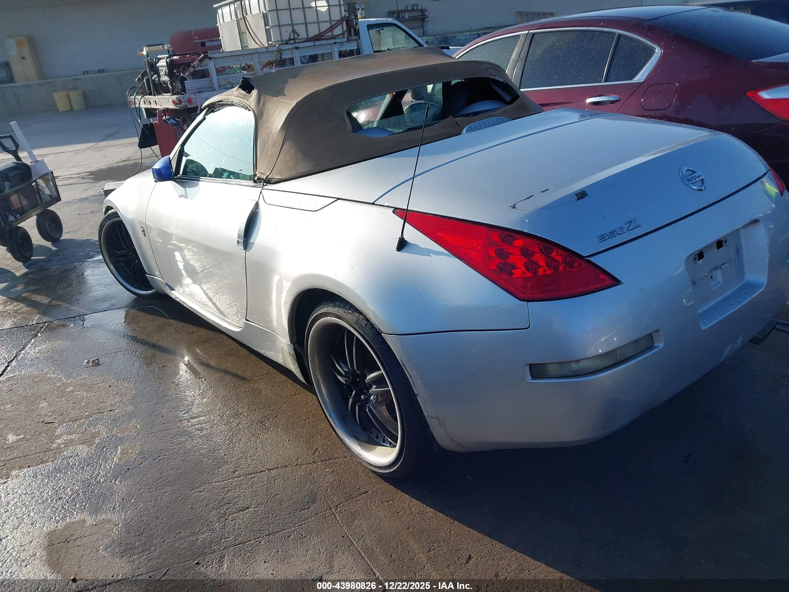 NISSAN 350Z image 3