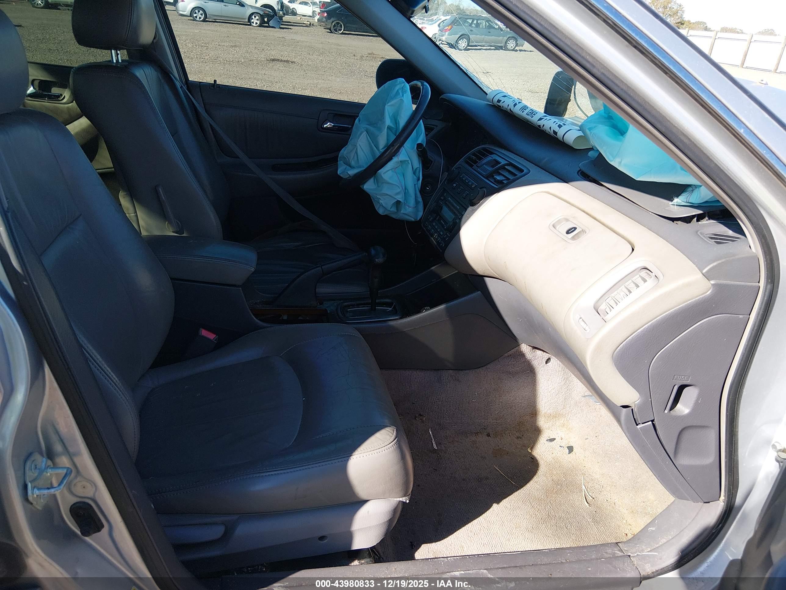 HONDA ACCORD image 5