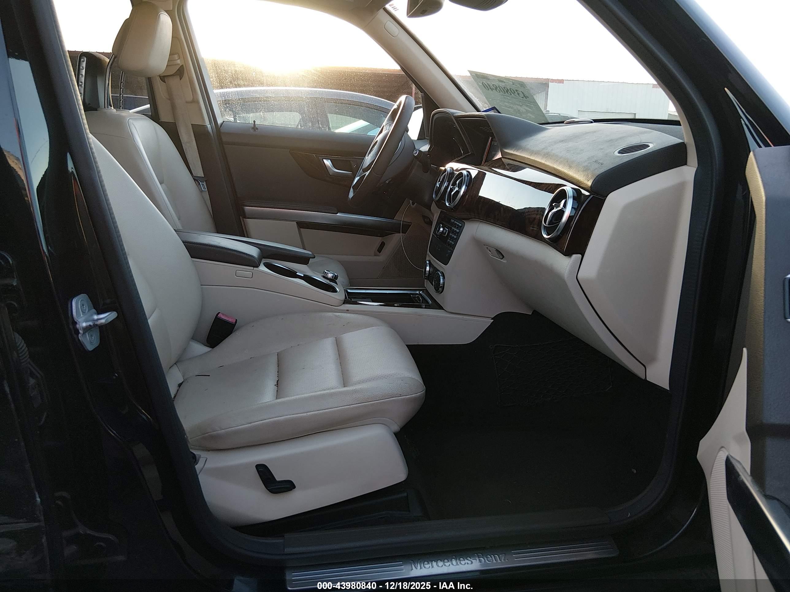 MERCEDES-BENZ GLK image 5