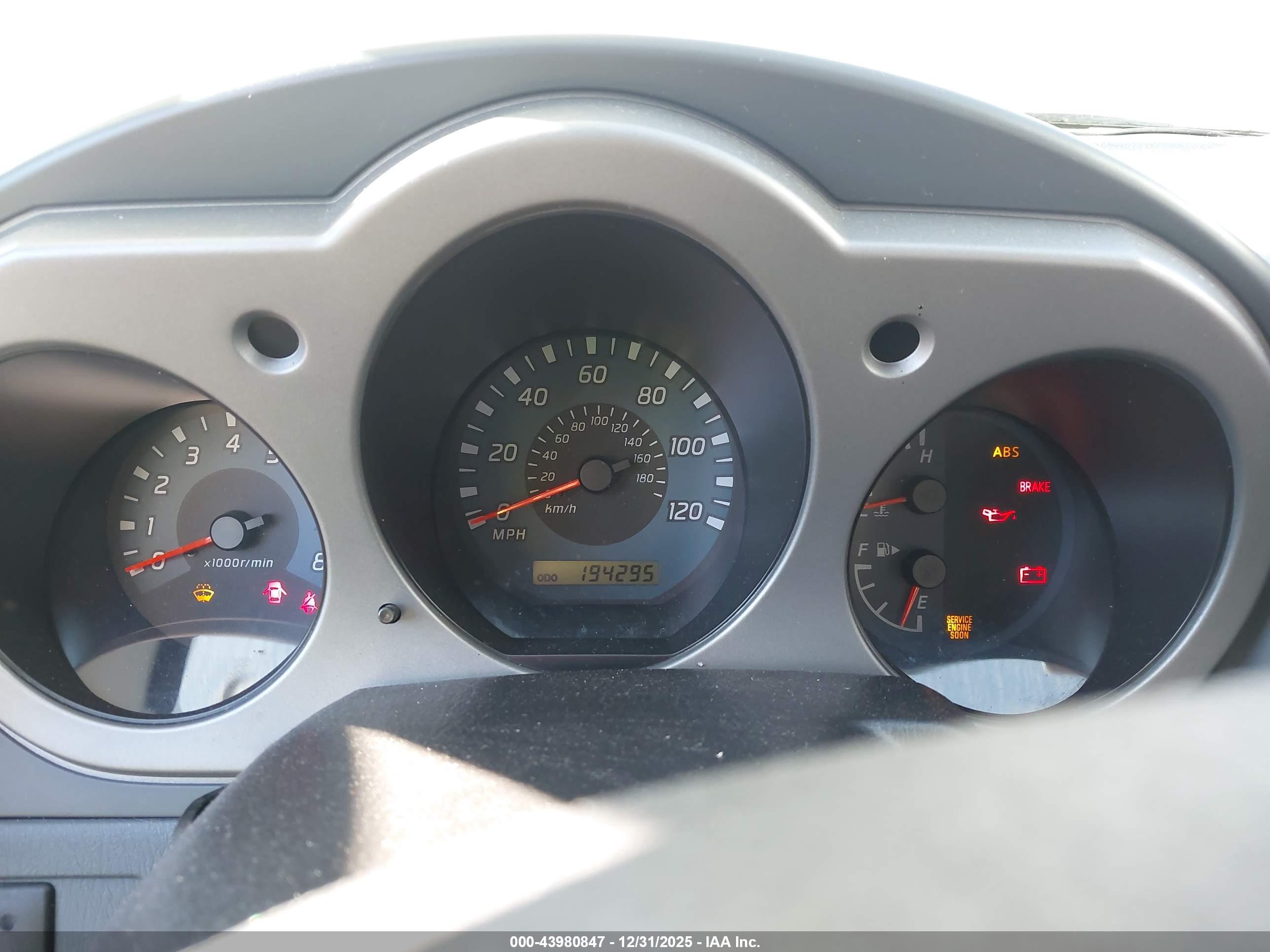 NISSAN XTERRA image 7