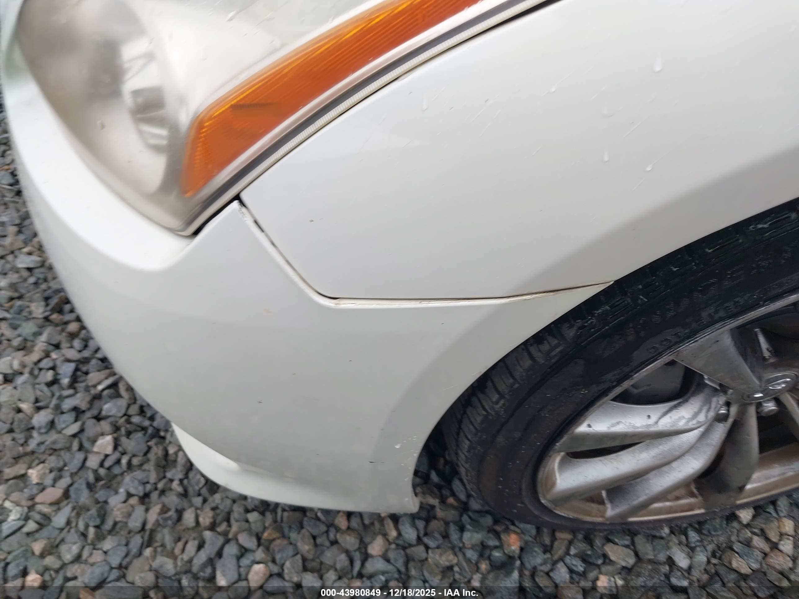 INFINITI G37 image 6
