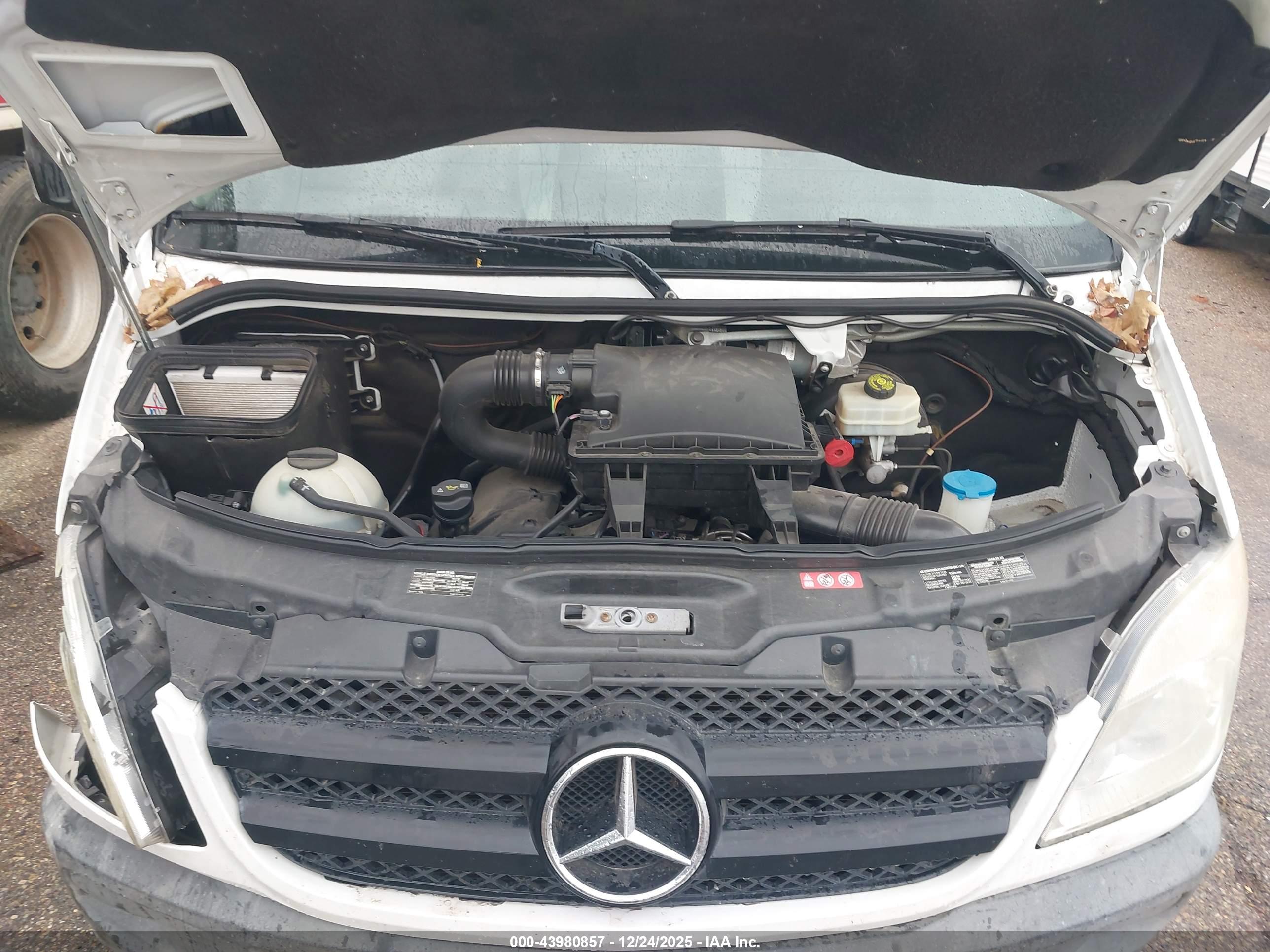 MERCEDES-BENZ SPRINTER image 10