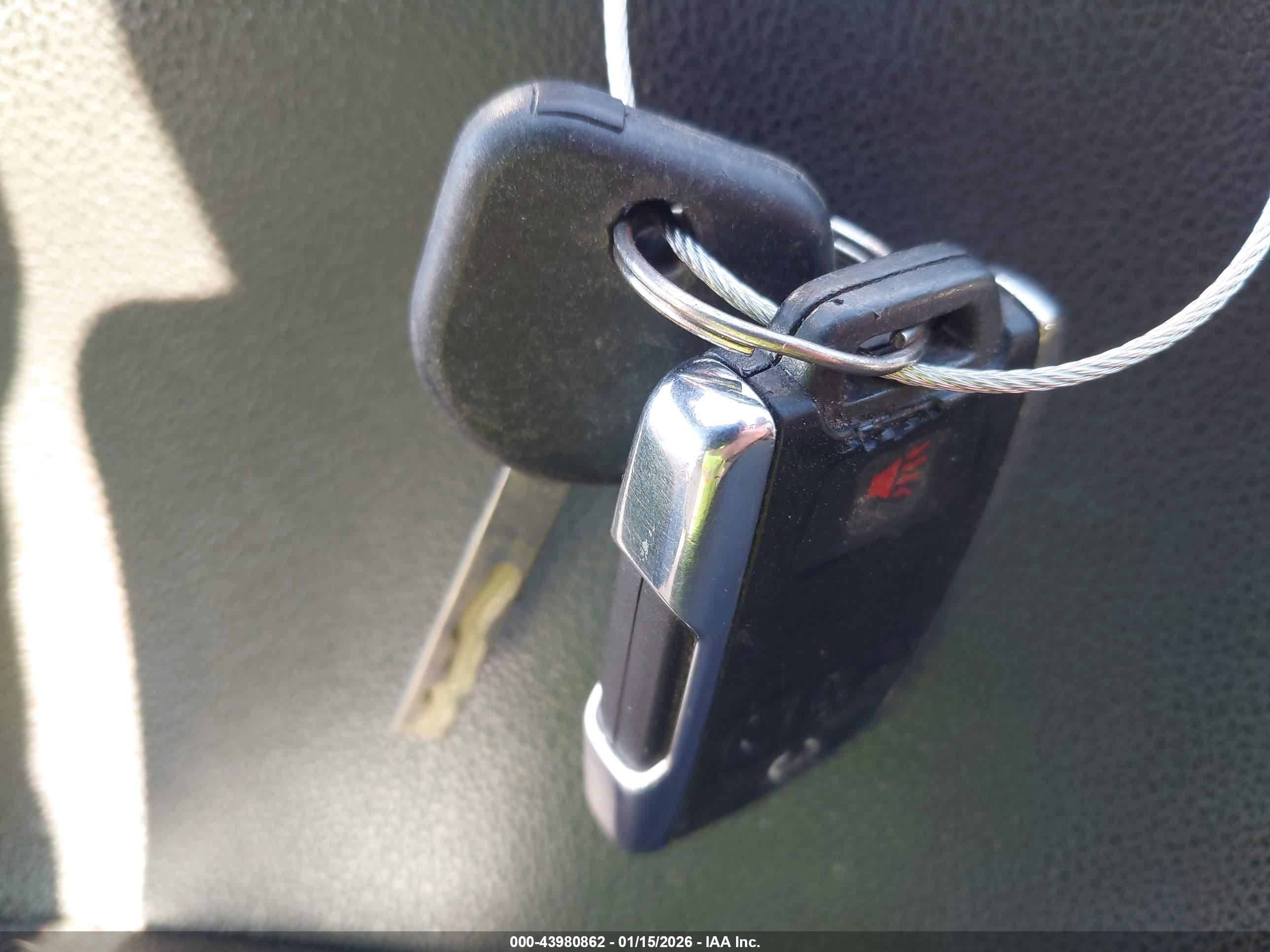 CHEVROLET SILVERADO image 11