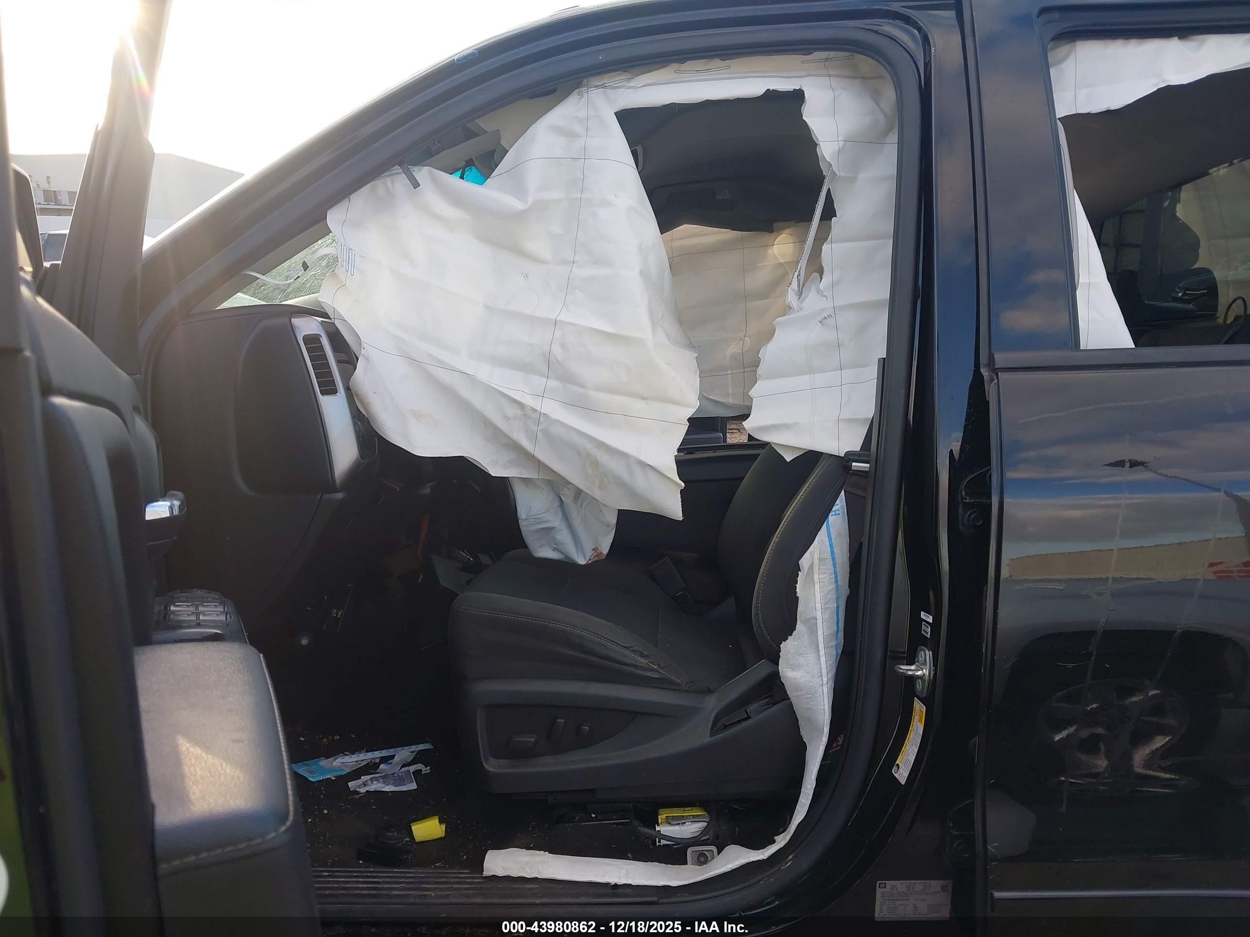 CHEVROLET SILVERADO image 5