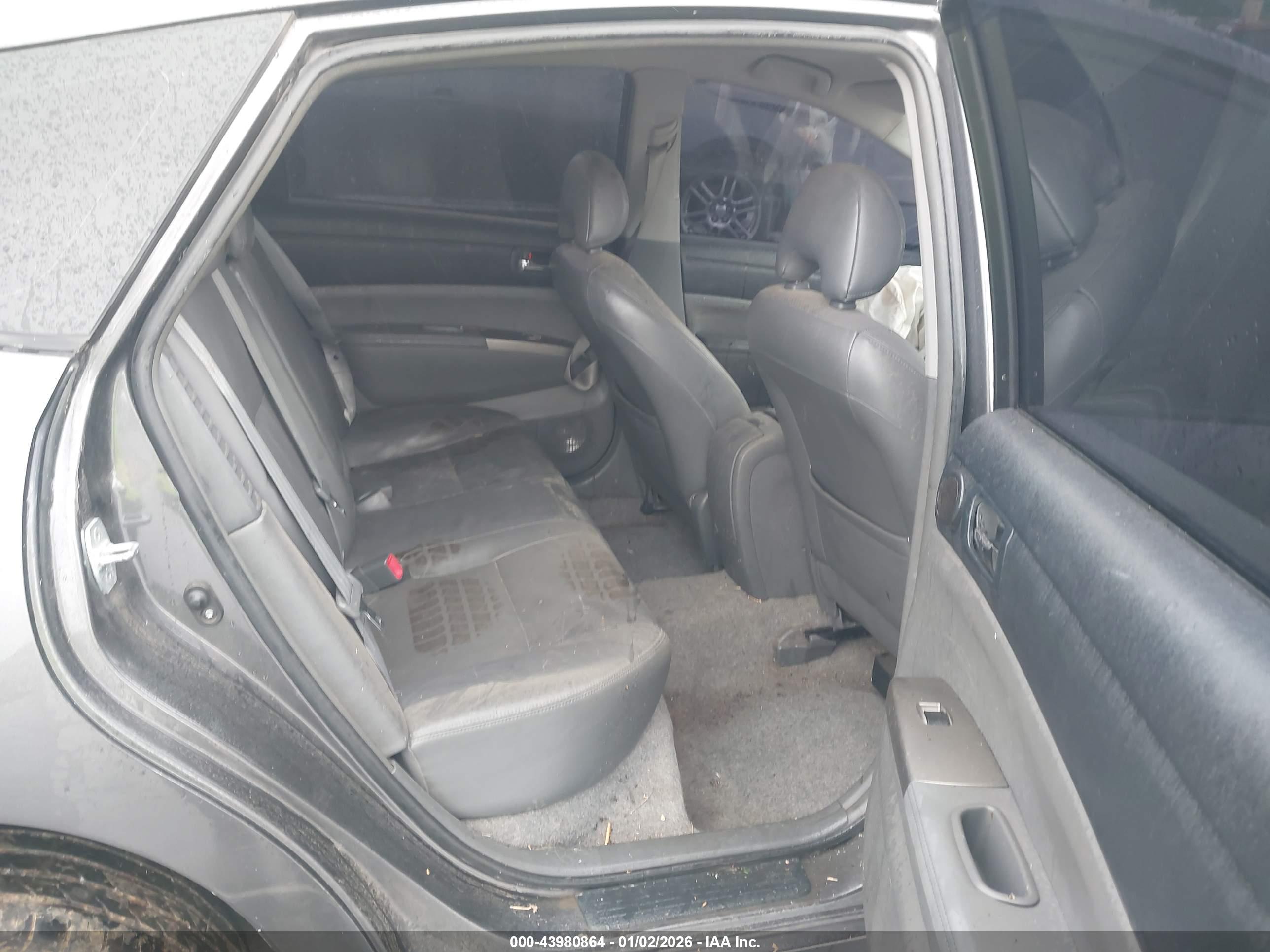 TOYOTA PRIUS image 8
