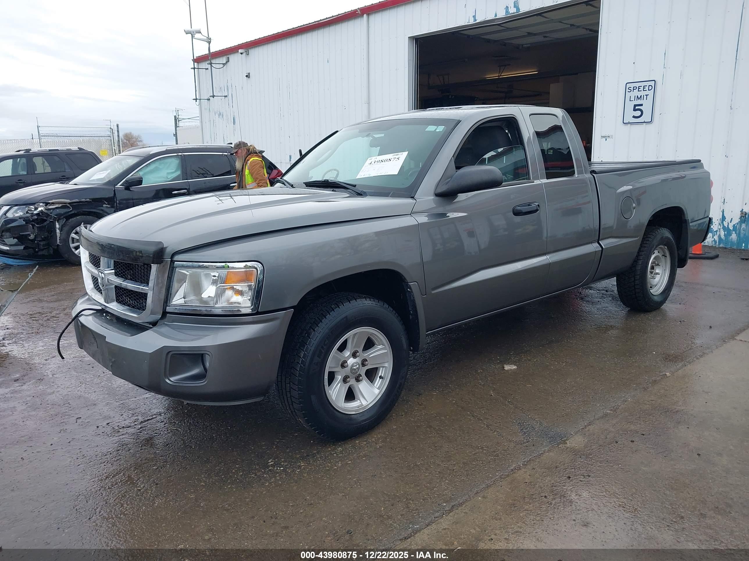 RAM DAKOTA image 2