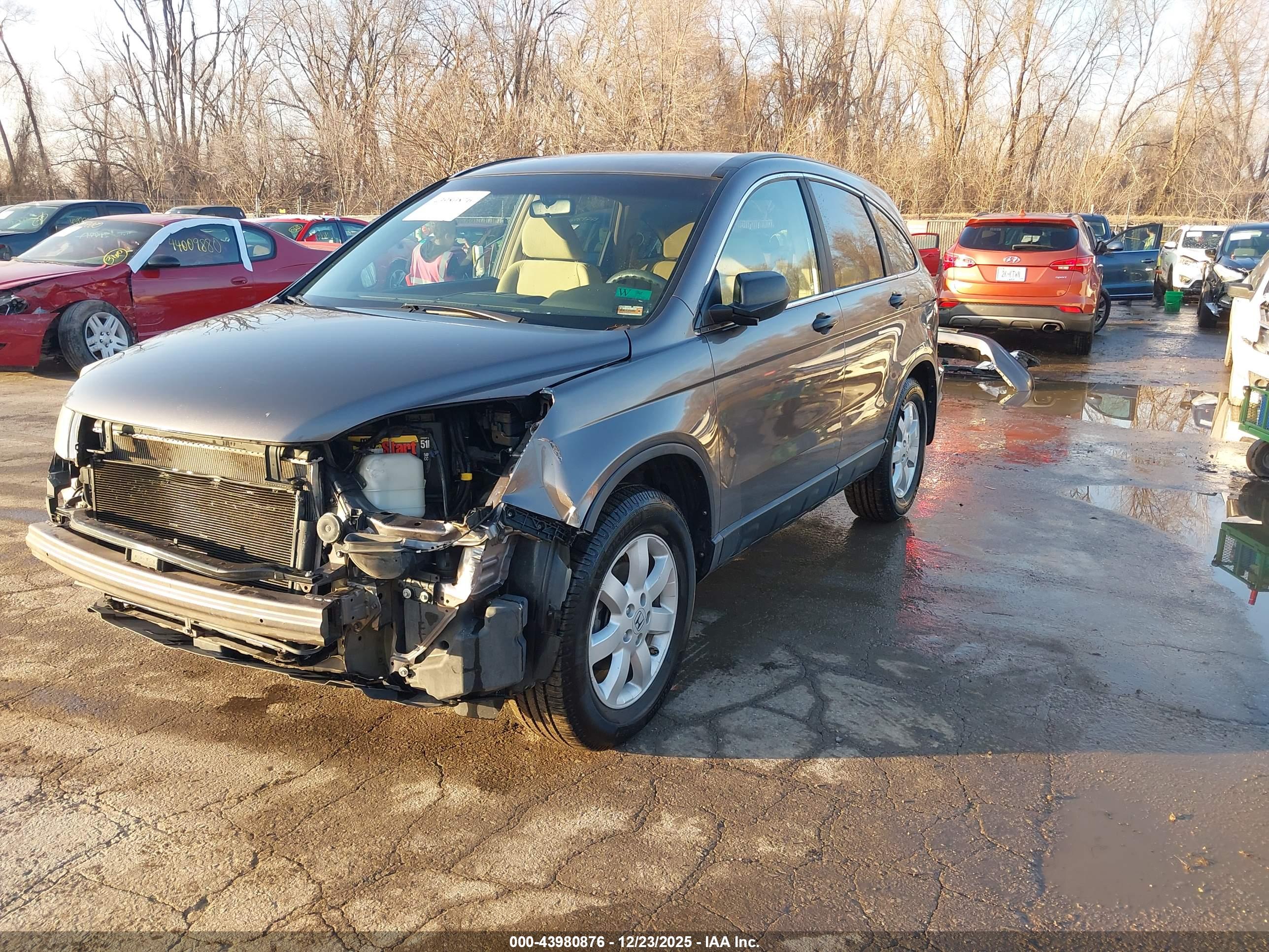 HONDA CR-V image 2