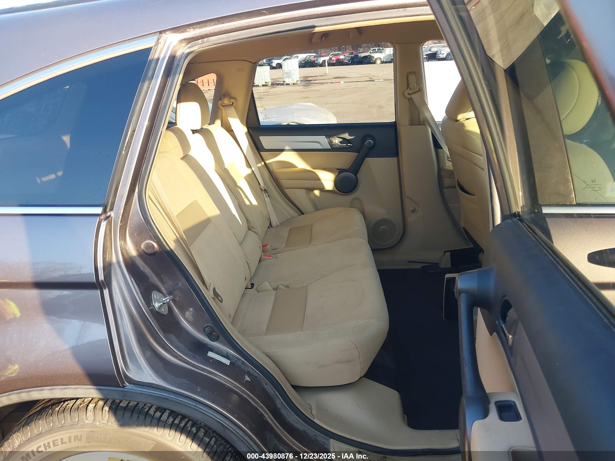 HONDA CR-V image 8