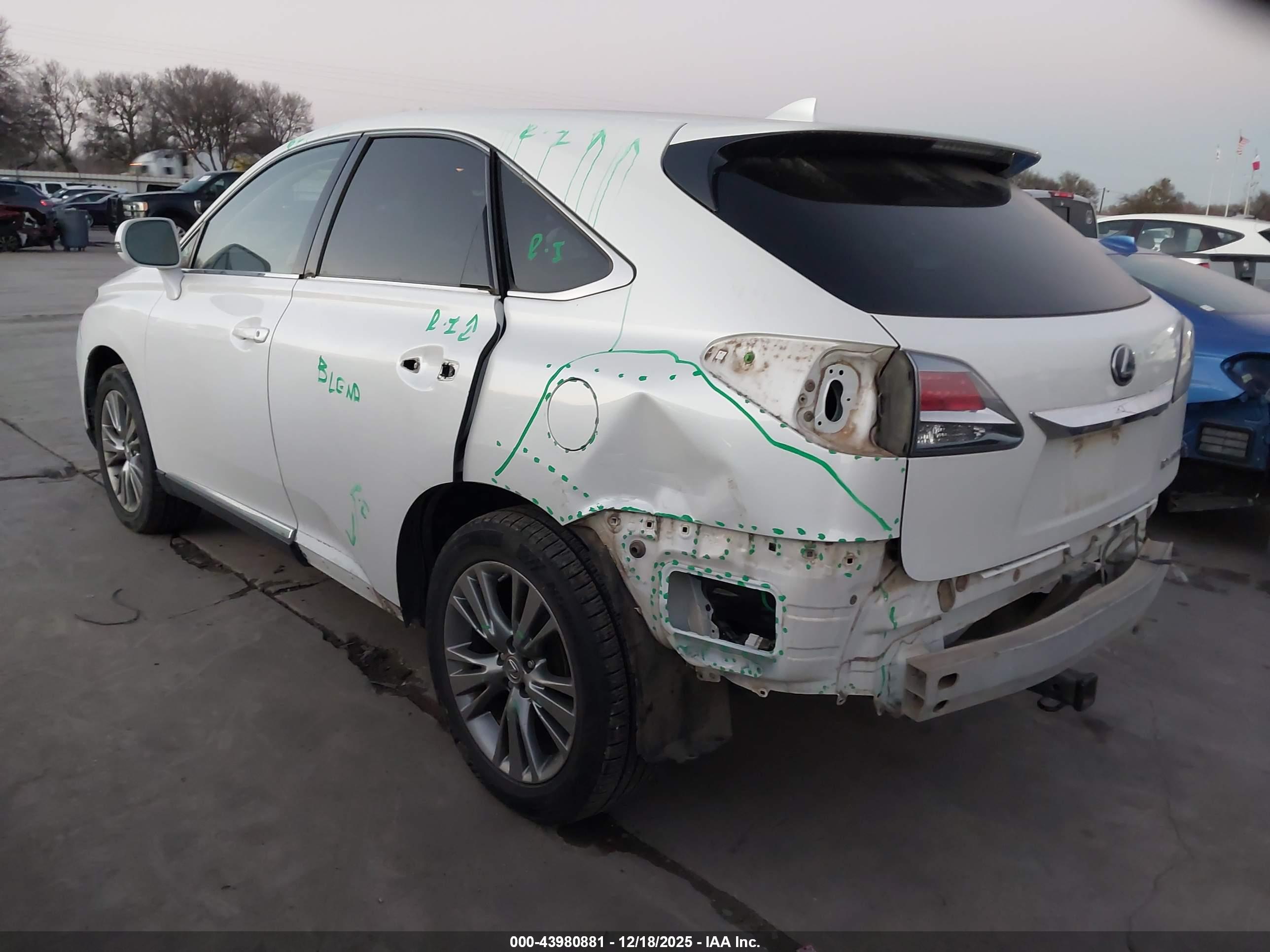 LEXUS RX image 3