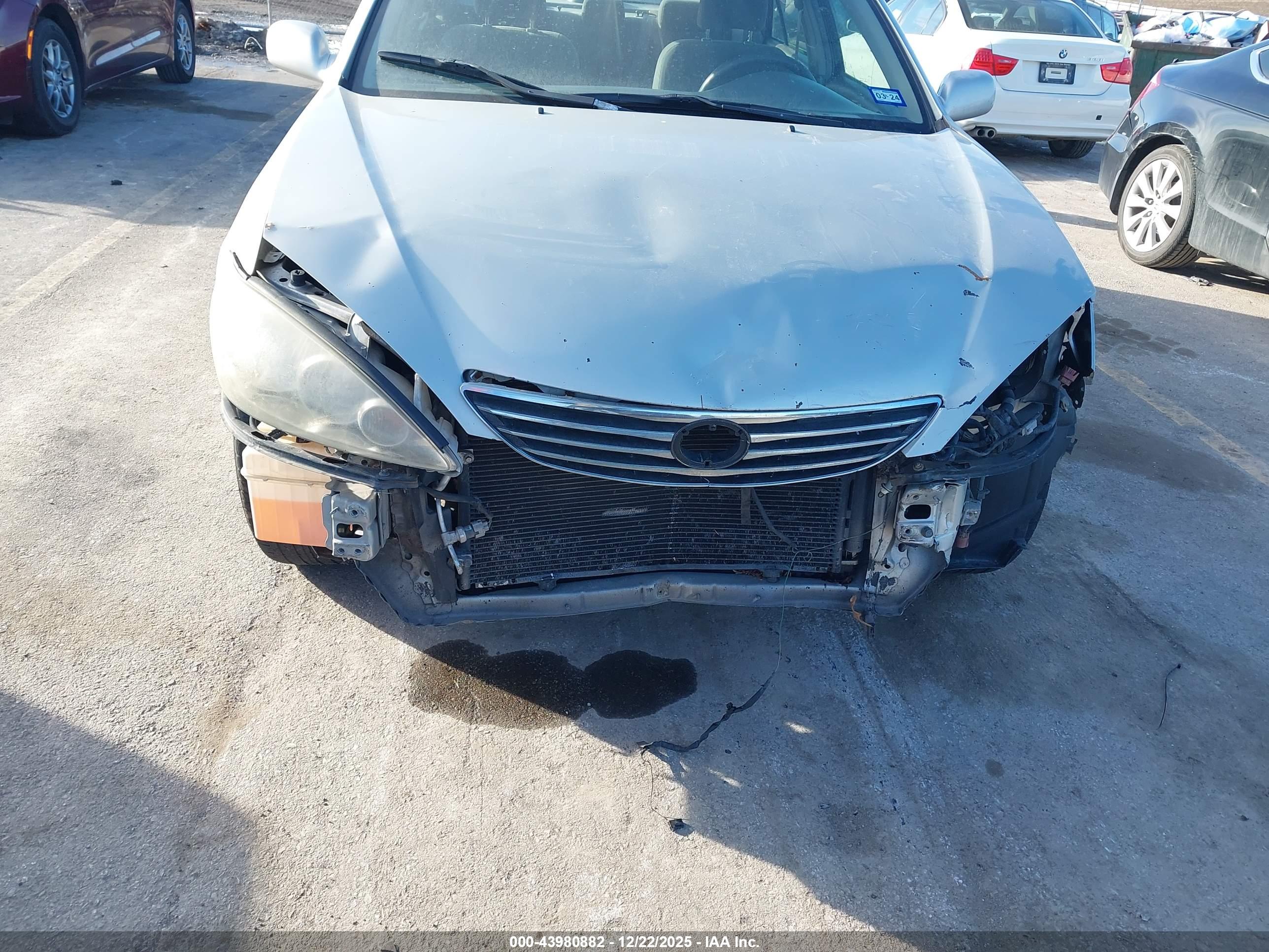 TOYOTA CAMRY image 6