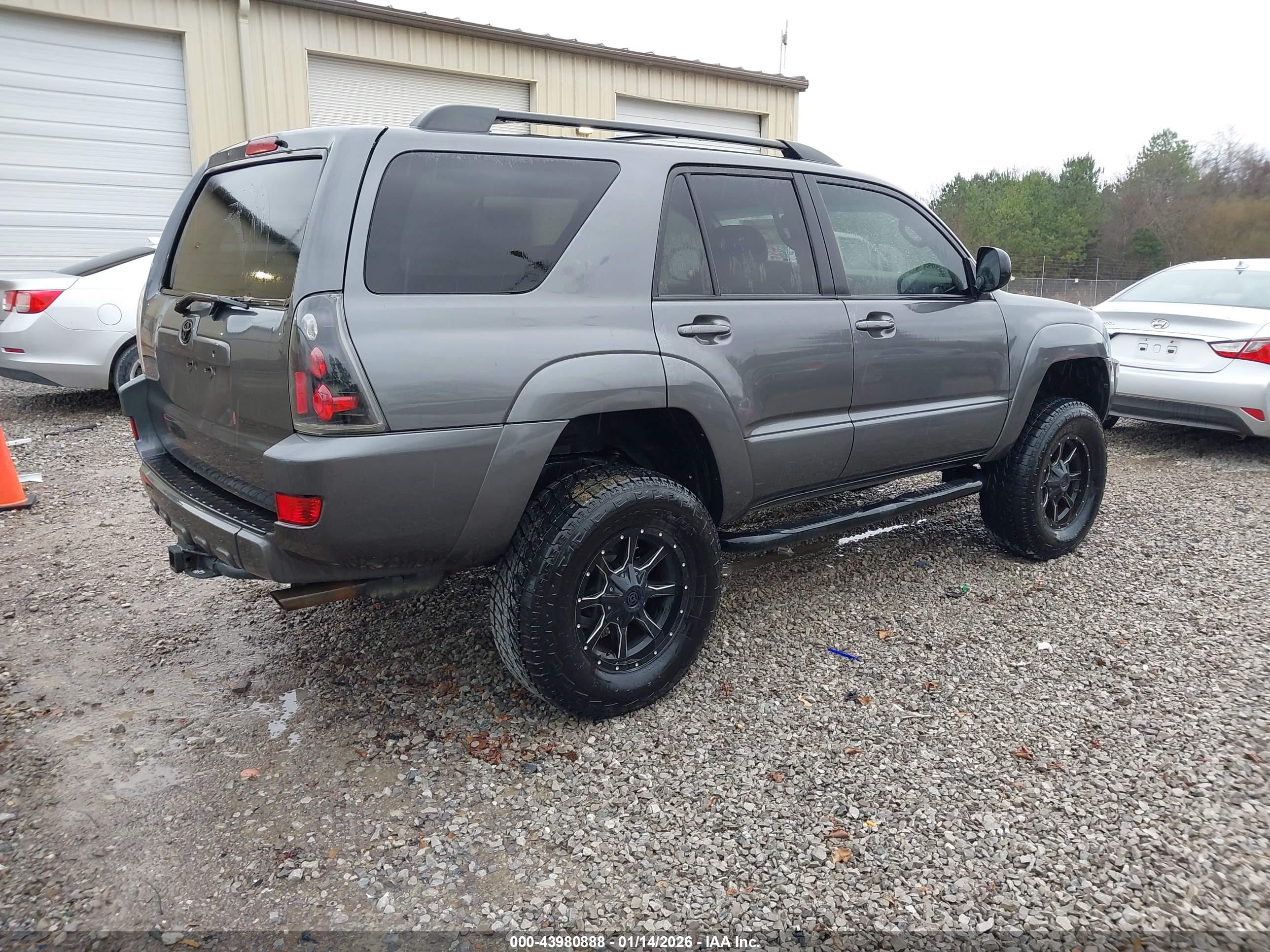 TOYOTA 4RUNNER image 4