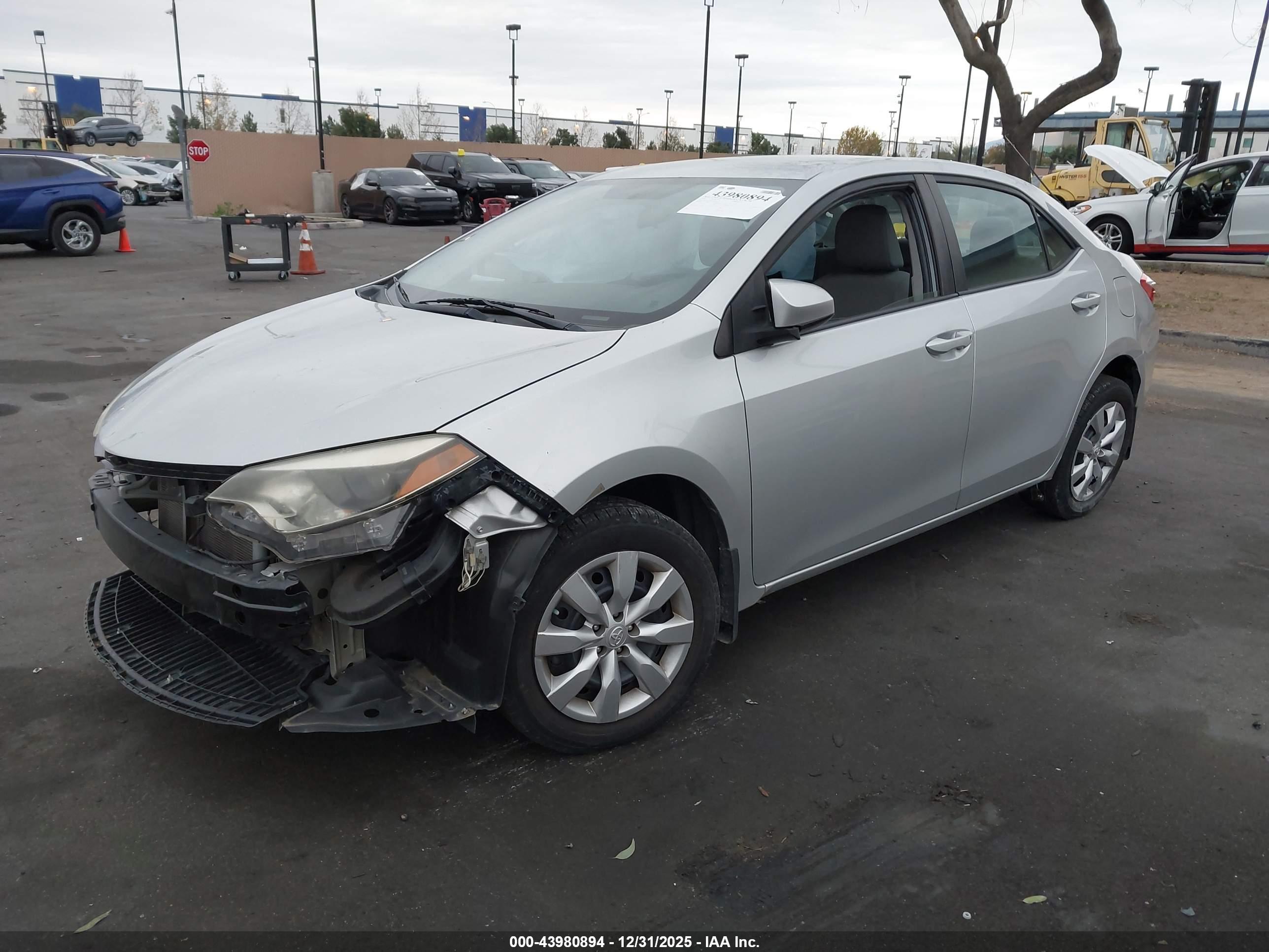 TOYOTA COROLLA image 2