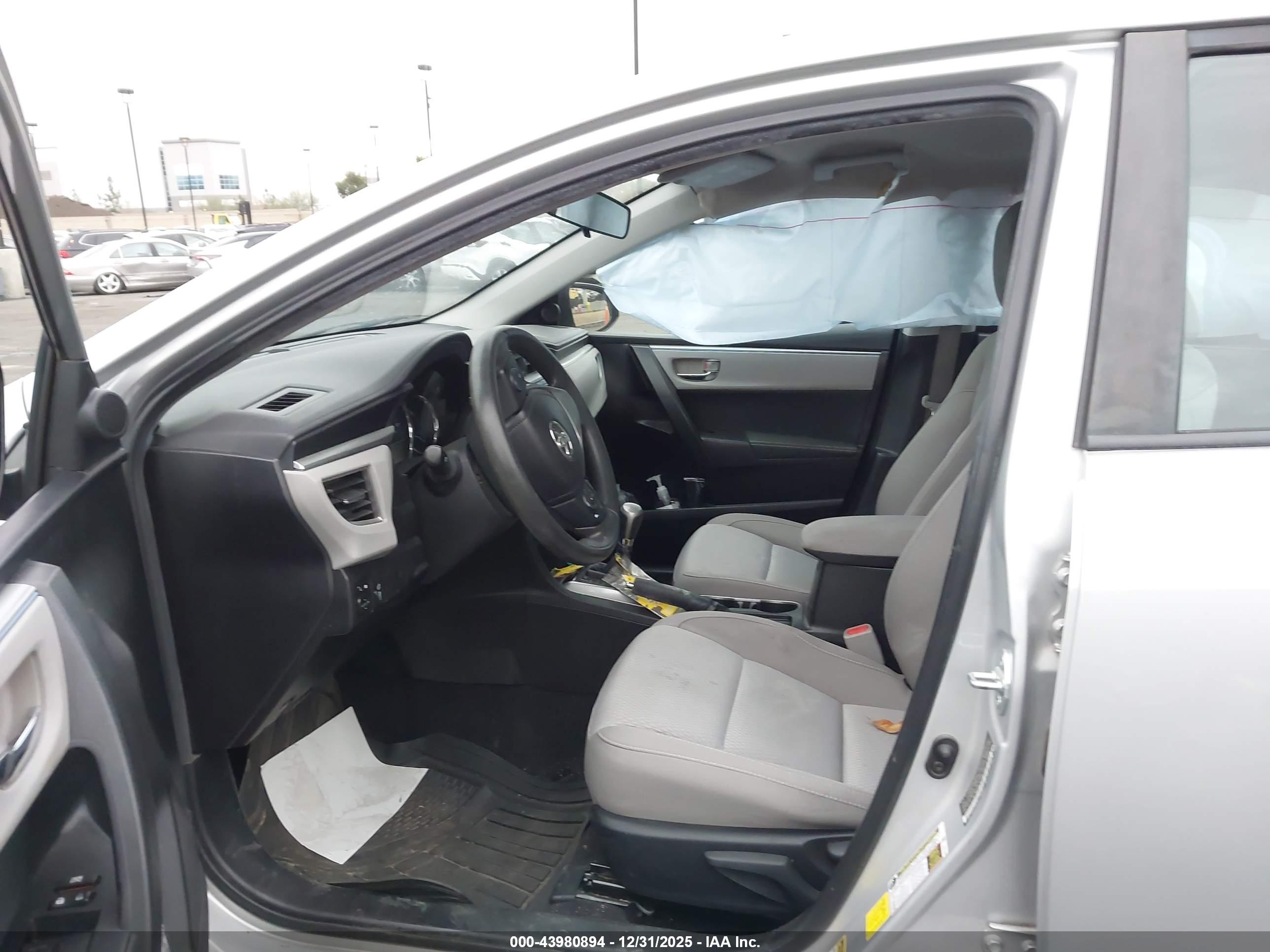TOYOTA COROLLA image 5