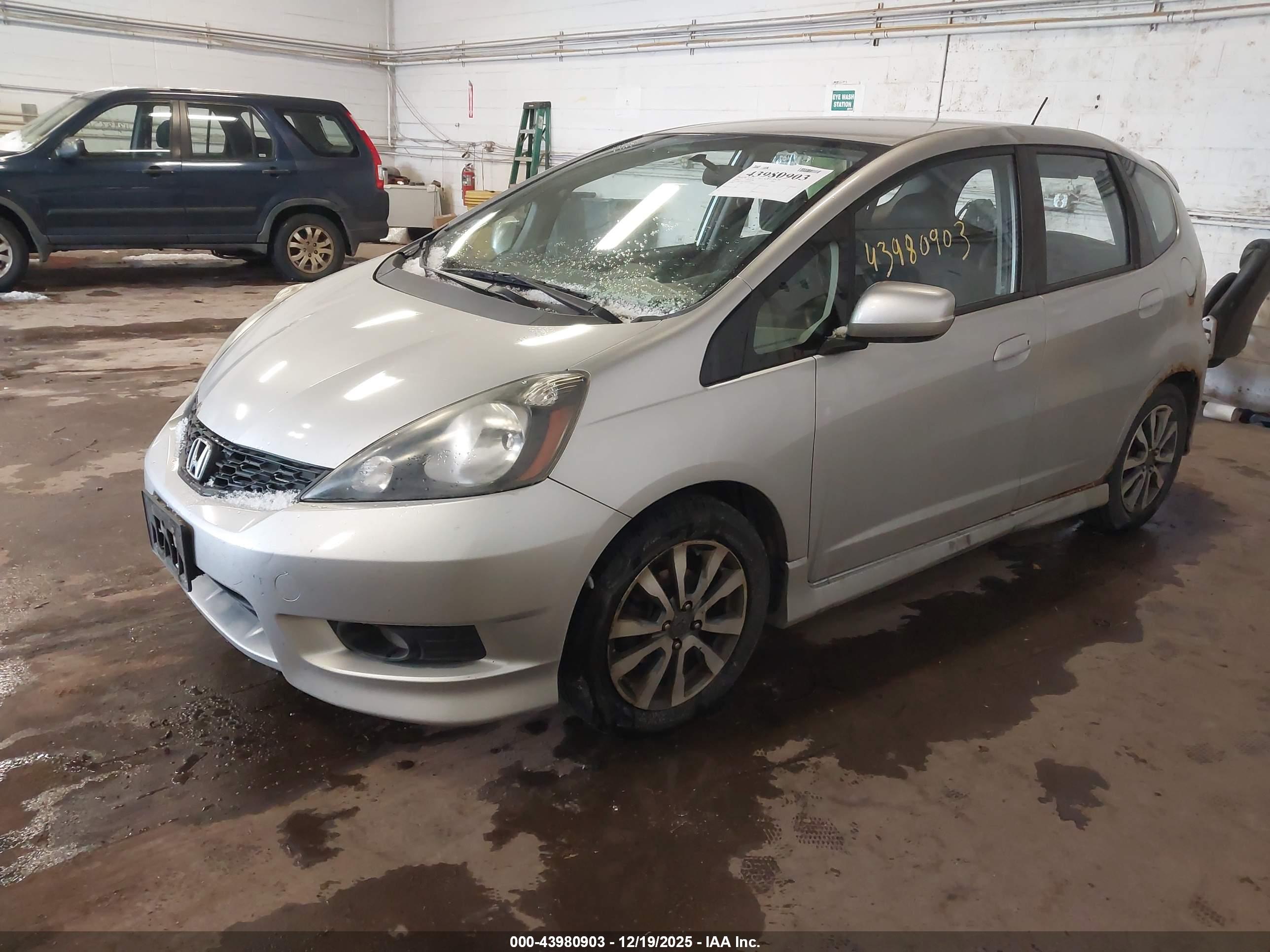 HONDA FIT image 2