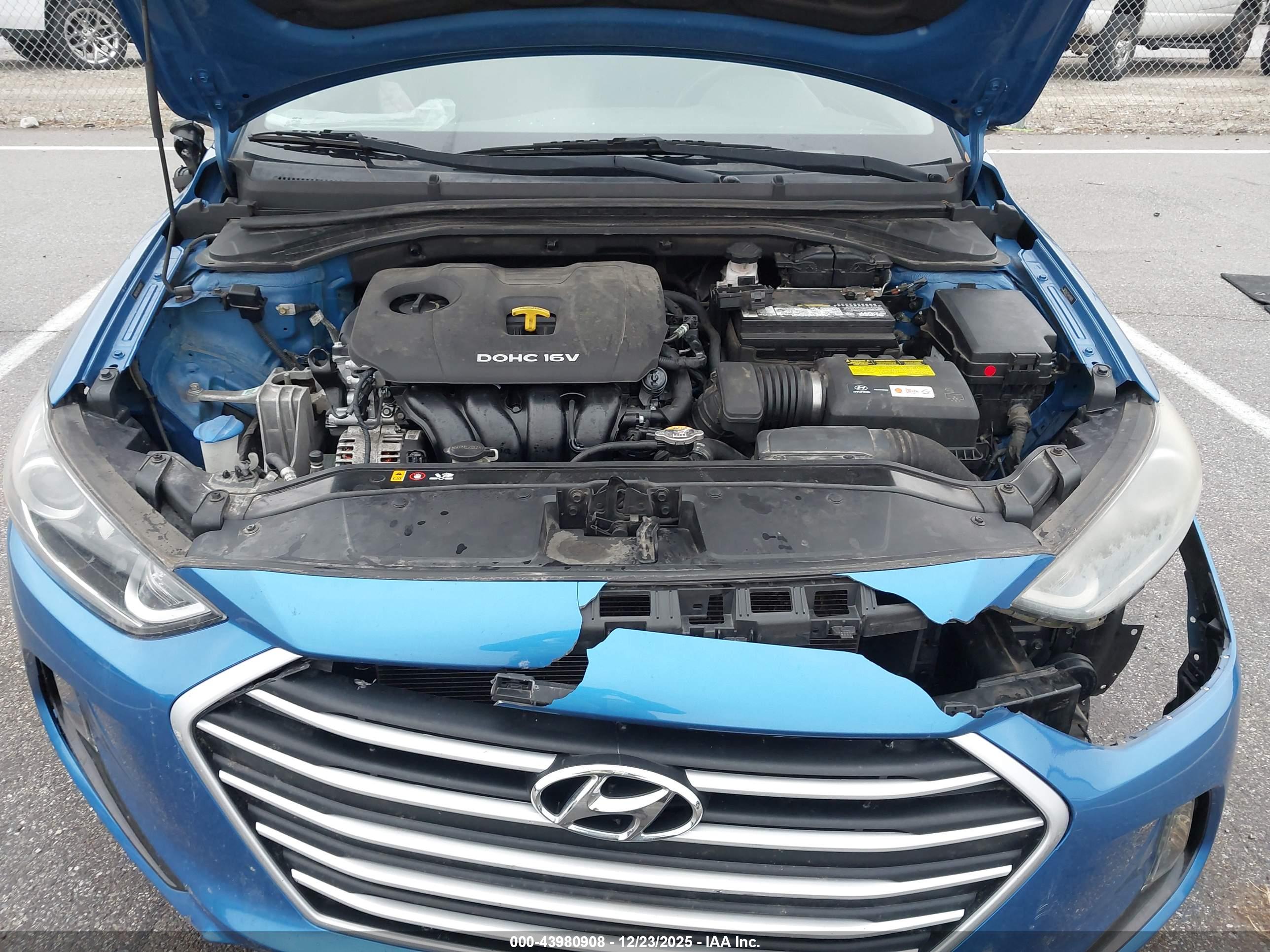 HYUNDAI ELANTRA image 10