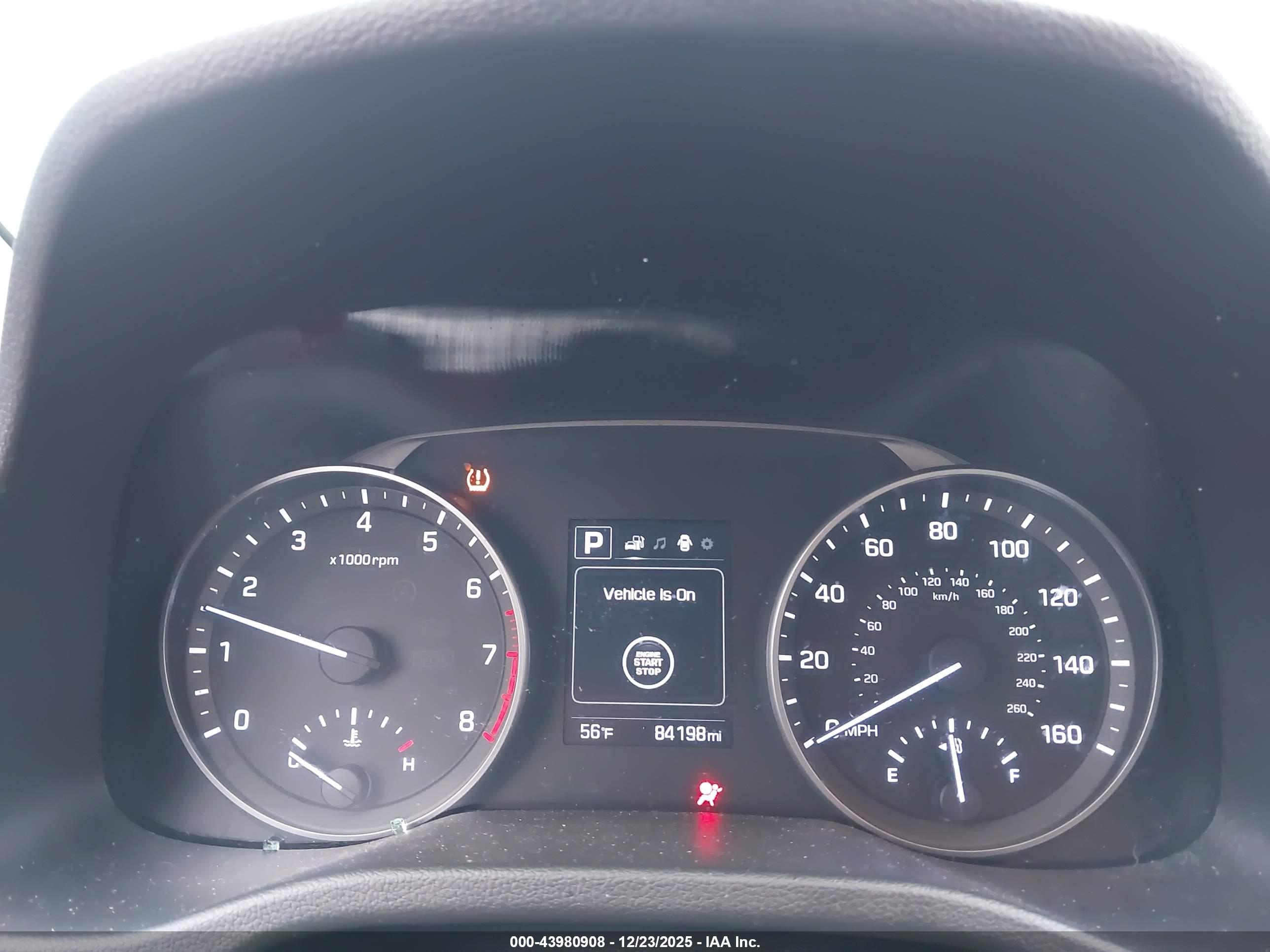 HYUNDAI ELANTRA image 7