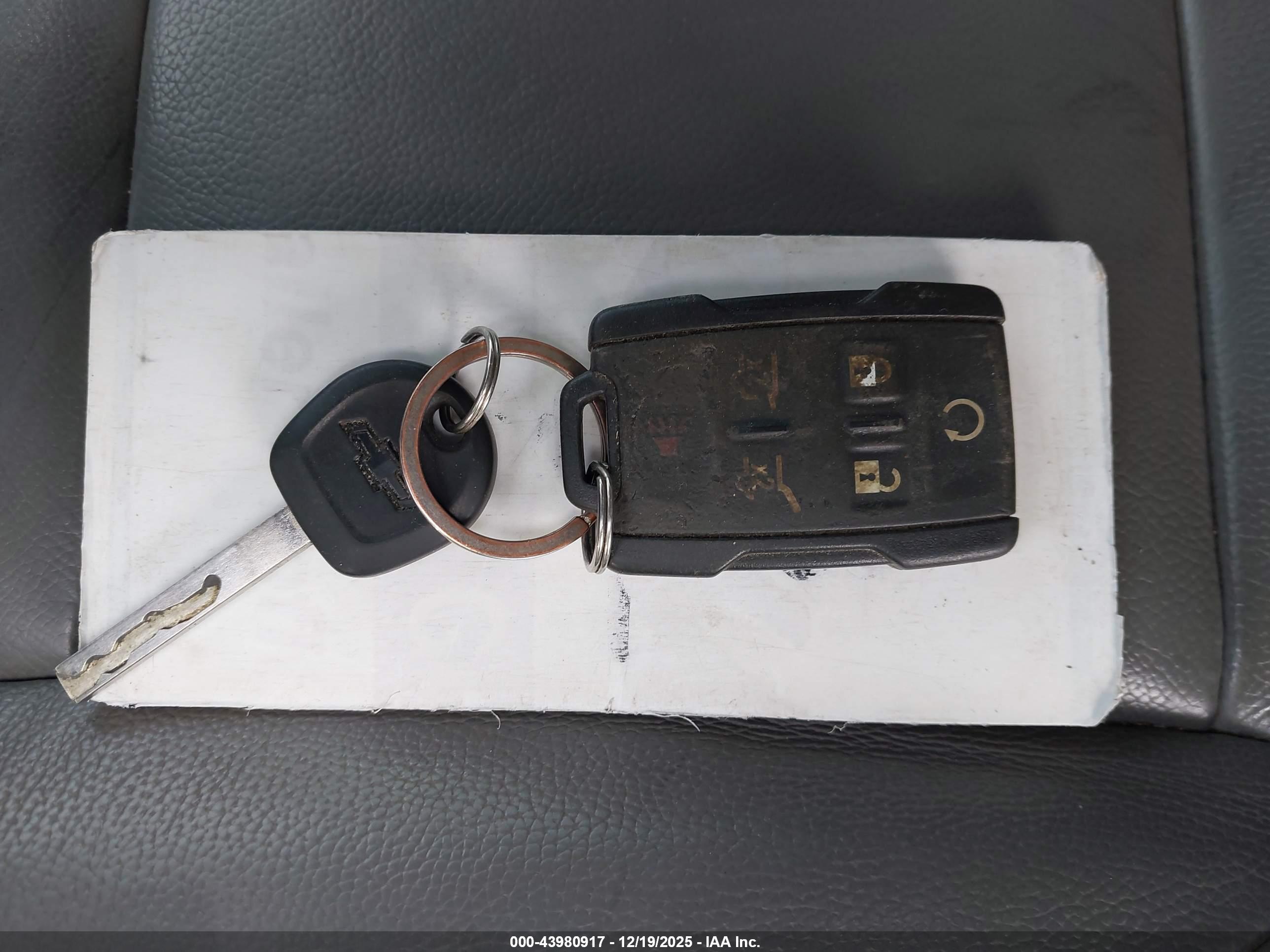 CHEVROLET TAHOE image 11
