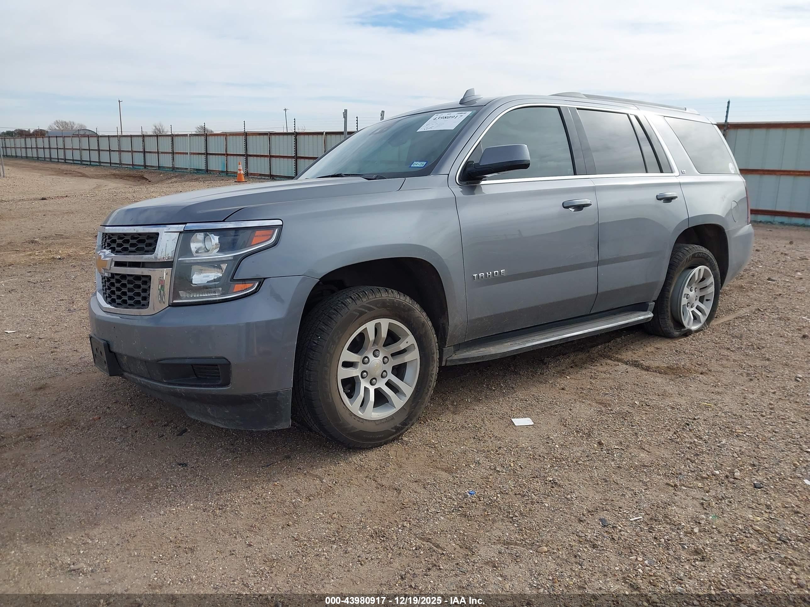 CHEVROLET TAHOE image 2