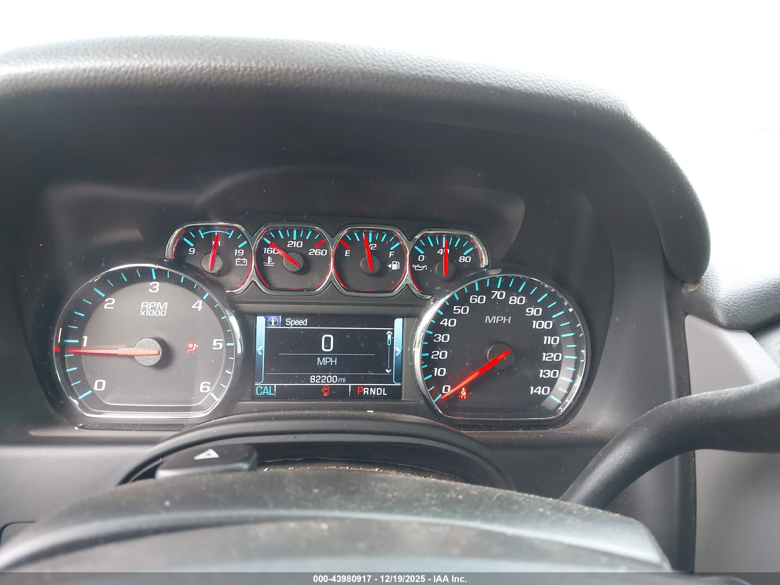 CHEVROLET TAHOE image 7