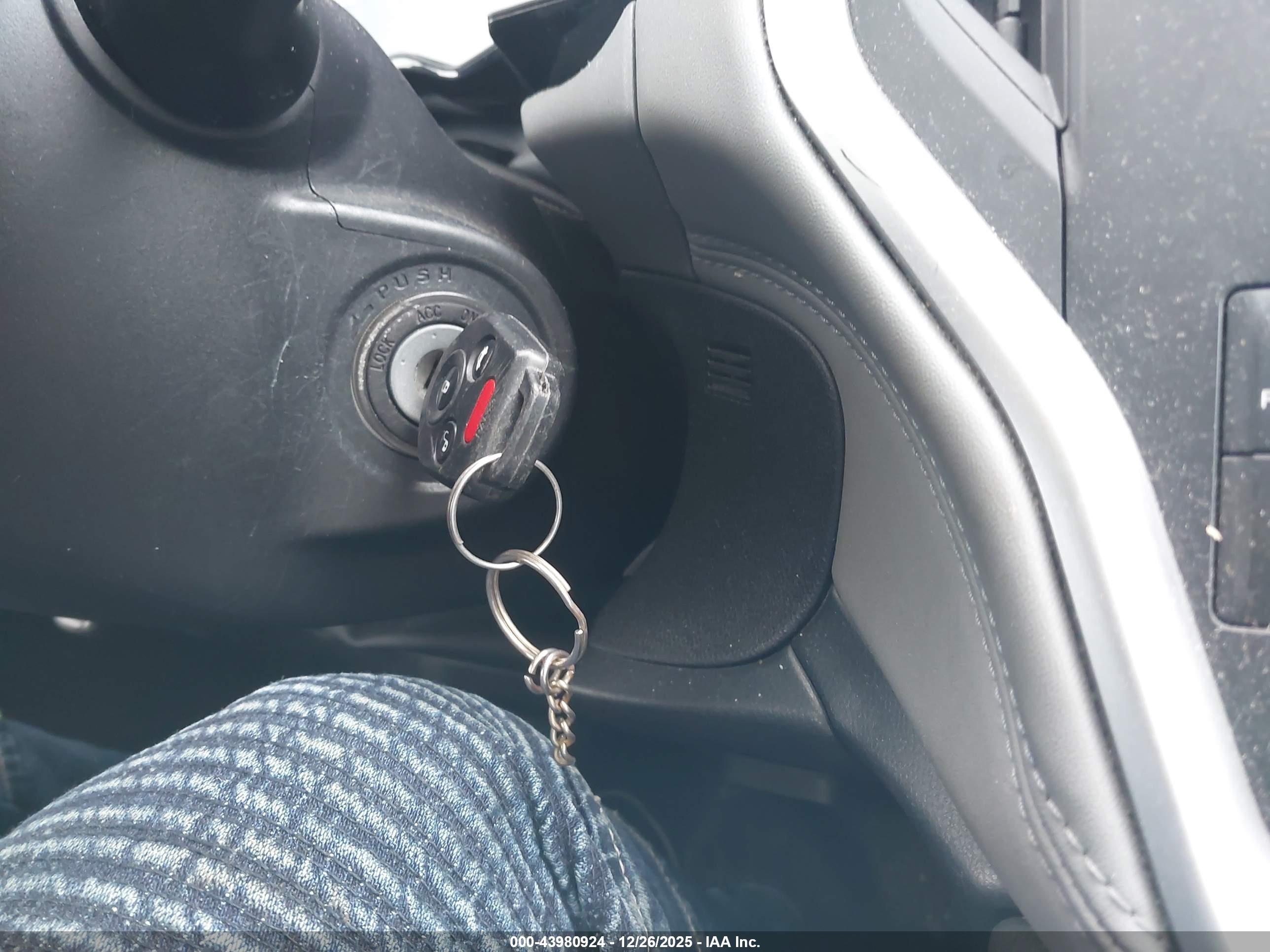 SUBARU LEGACY image 11