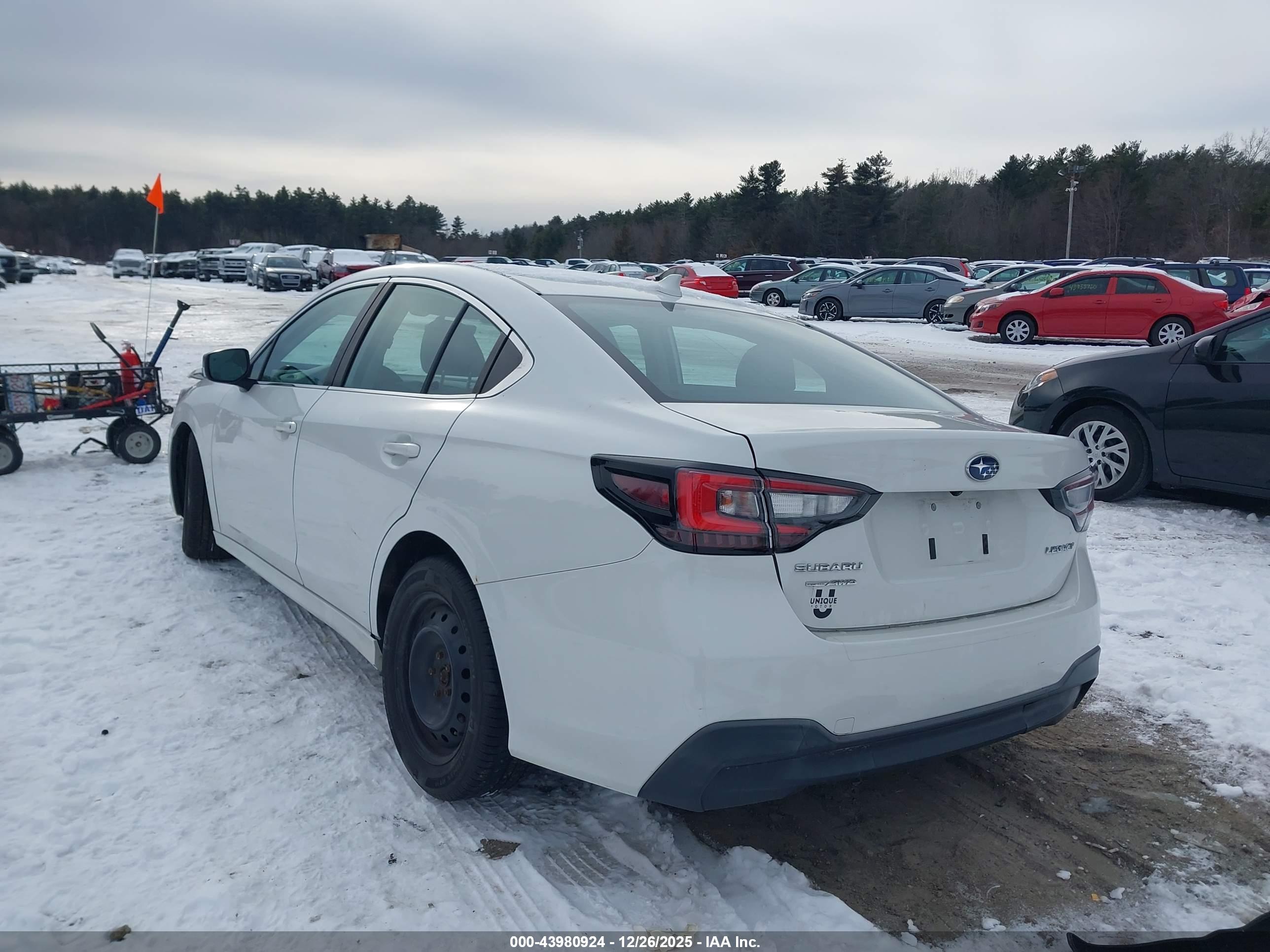 SUBARU LEGACY image 3